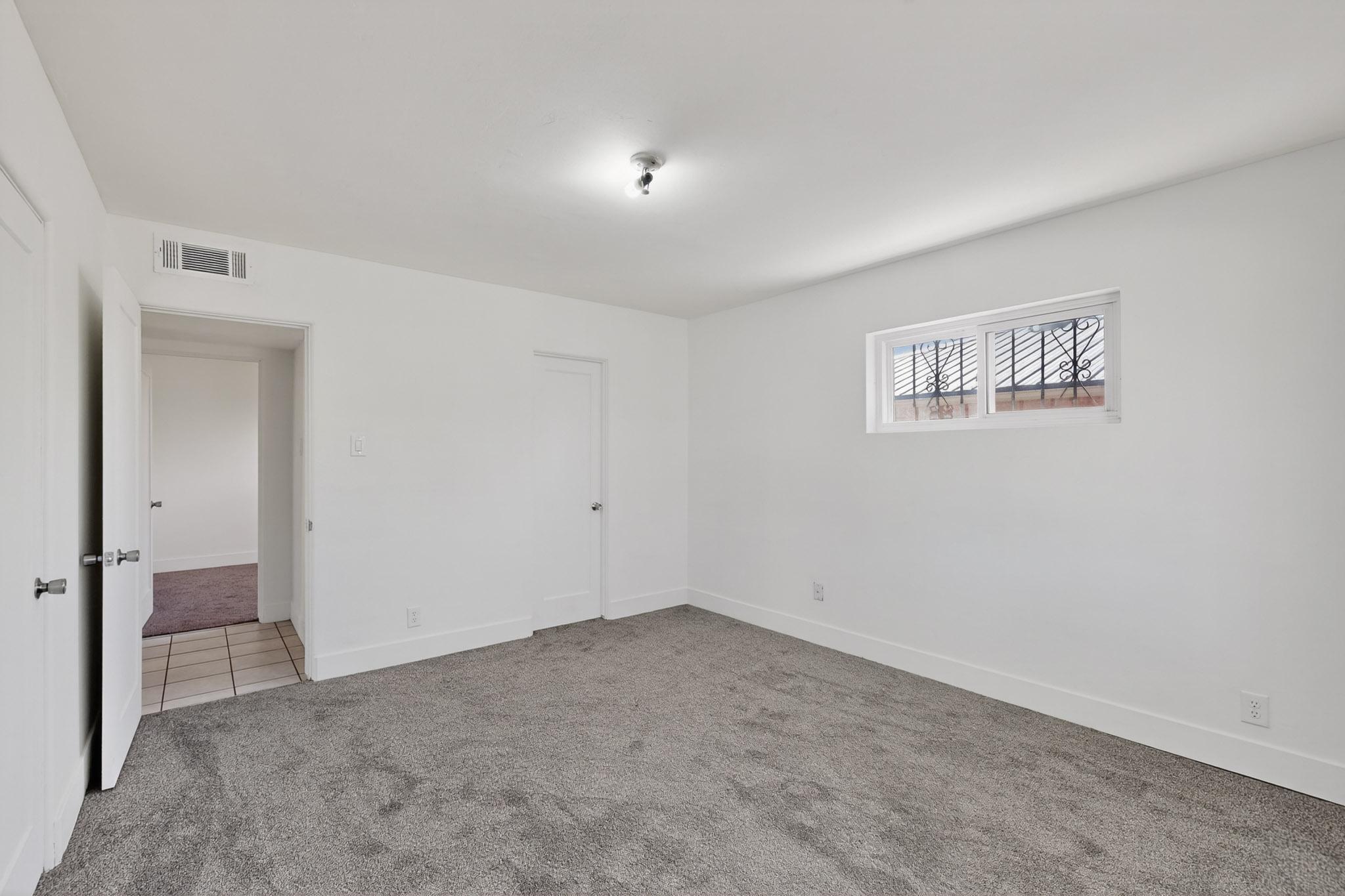 2026 VERMONT Street NE