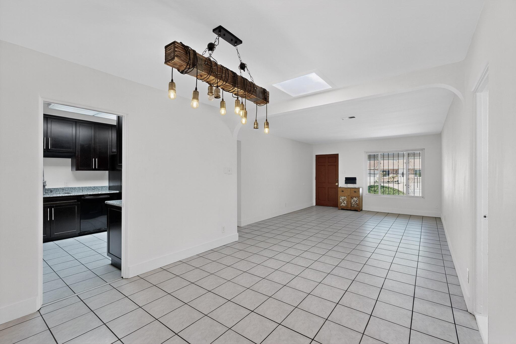 2026 VERMONT Street NE