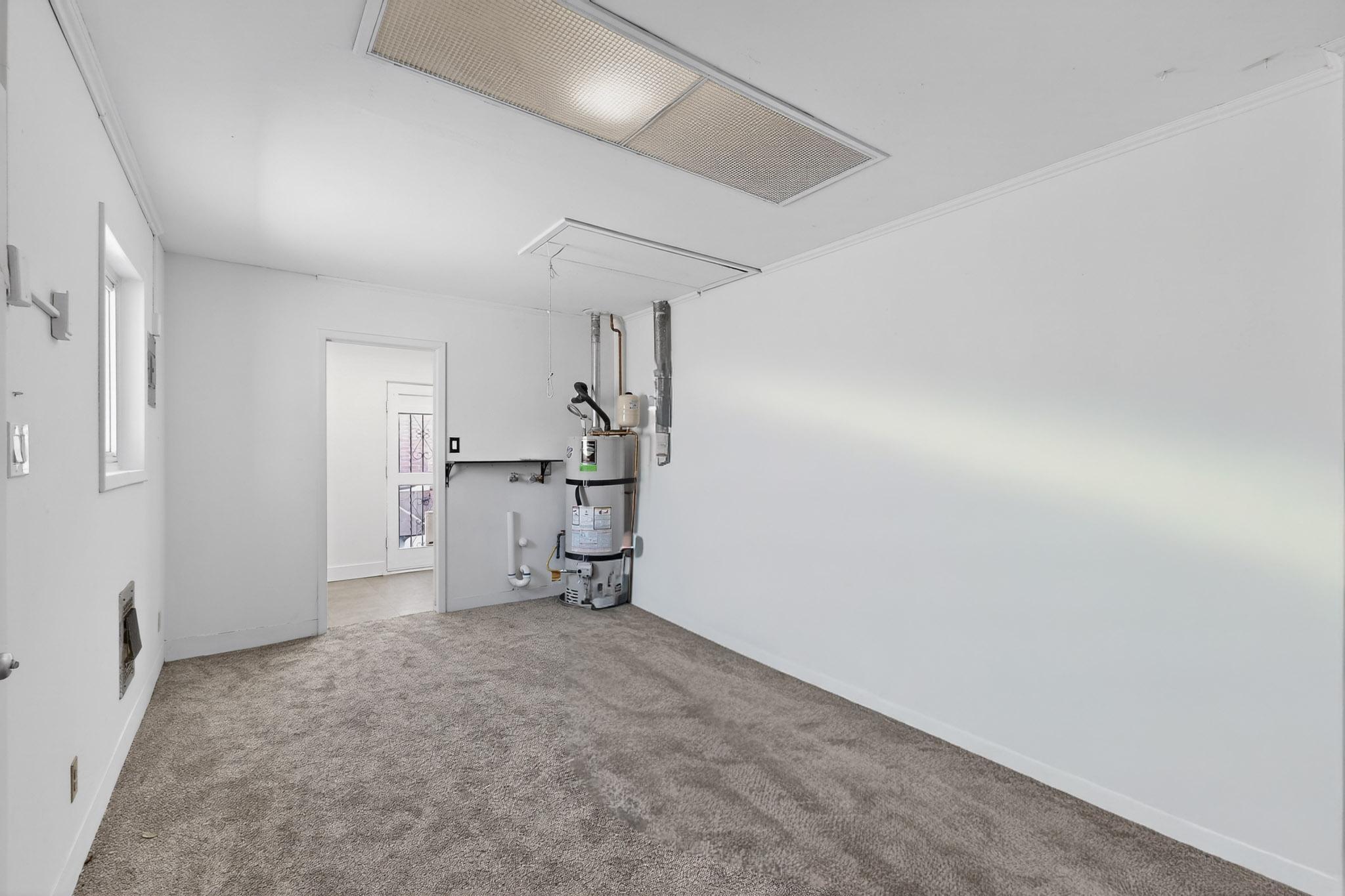 2026 VERMONT Street NE