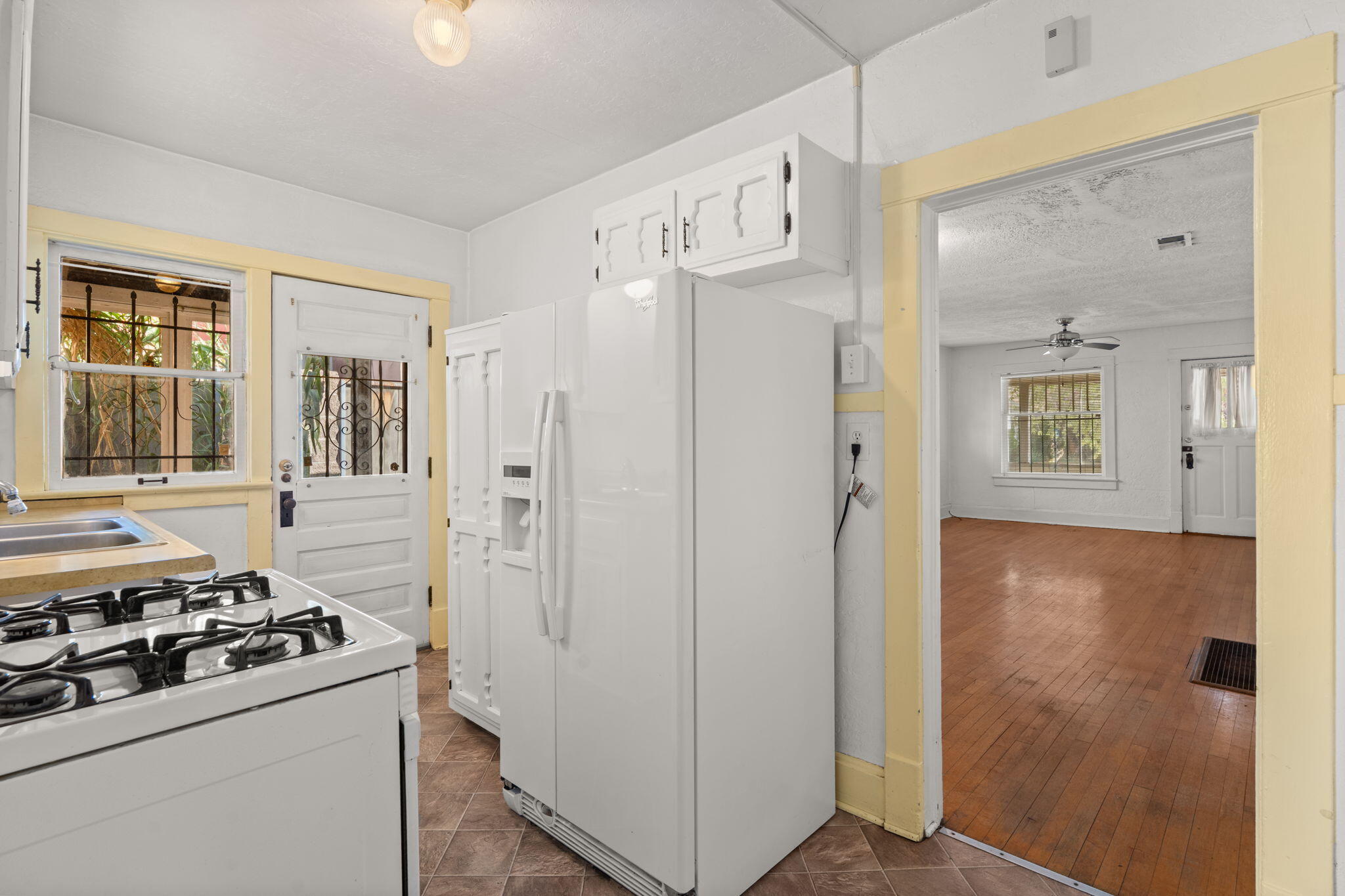 813 MARQUETTE Avenue NW