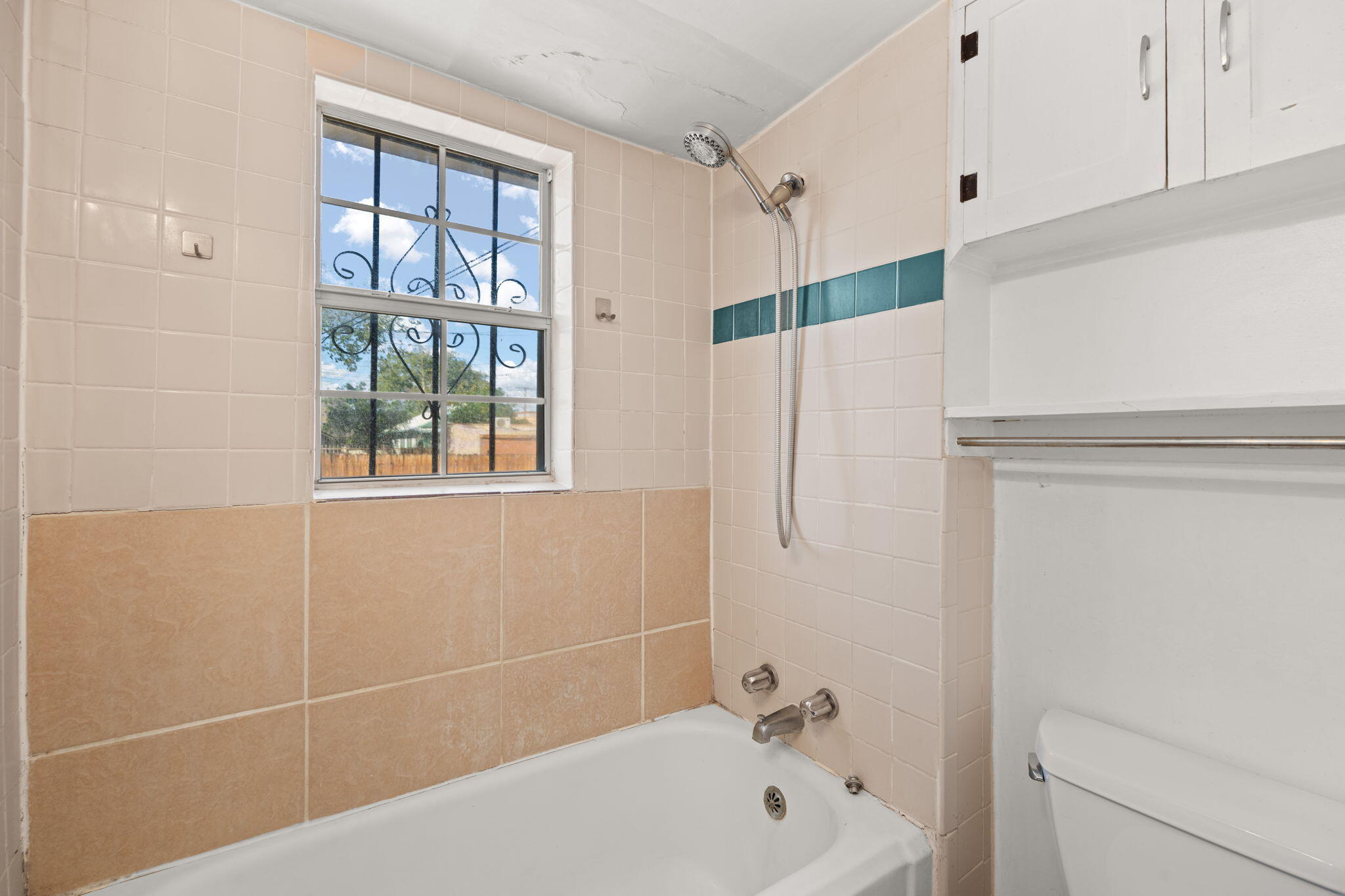 813 MARQUETTE Avenue NW