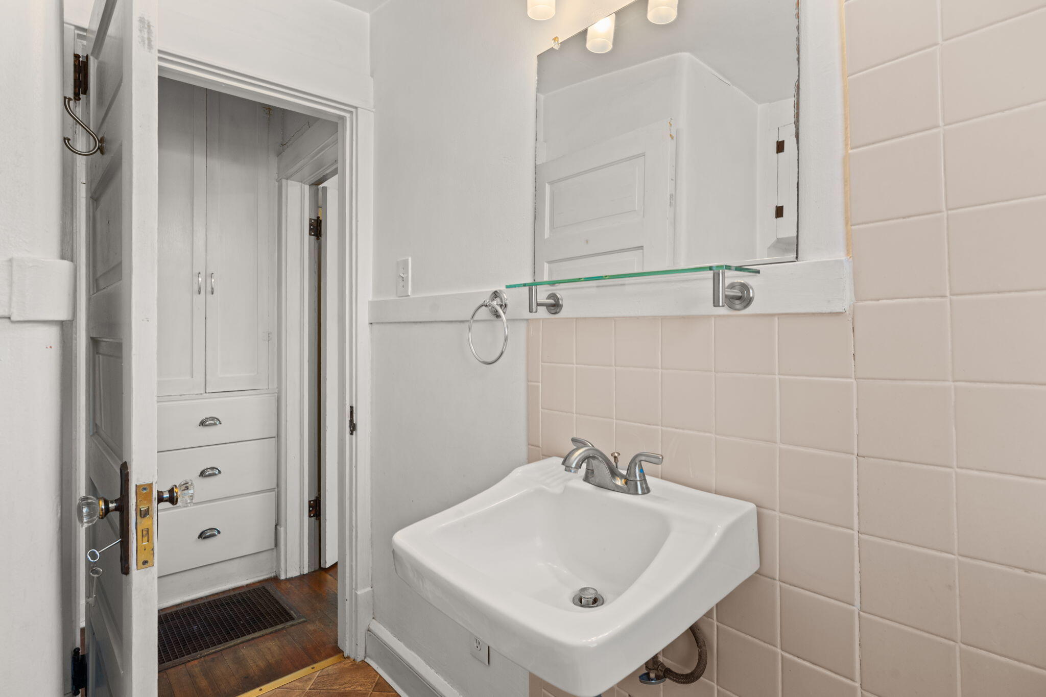 813 MARQUETTE Avenue NW