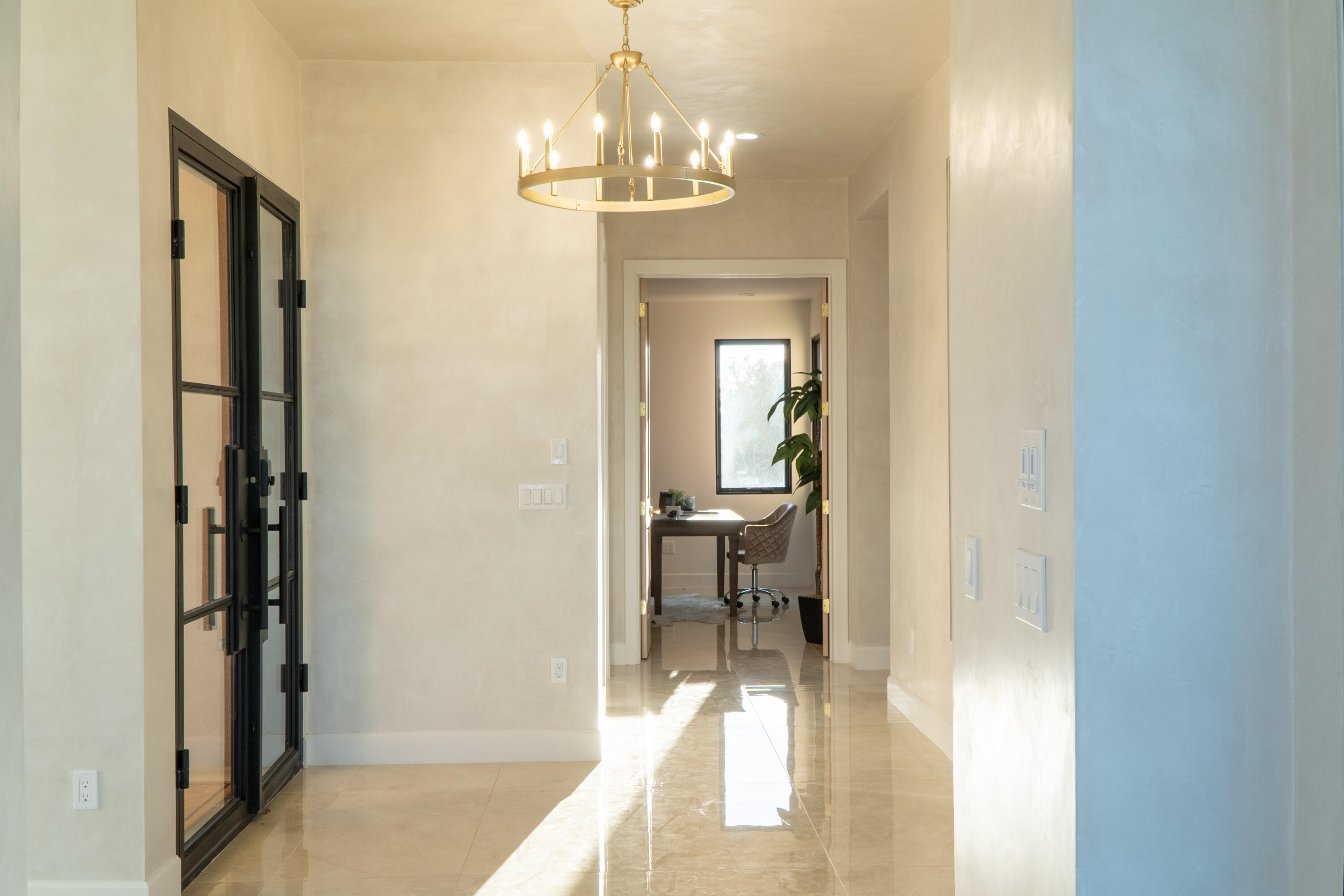9 Tamarisk Trail