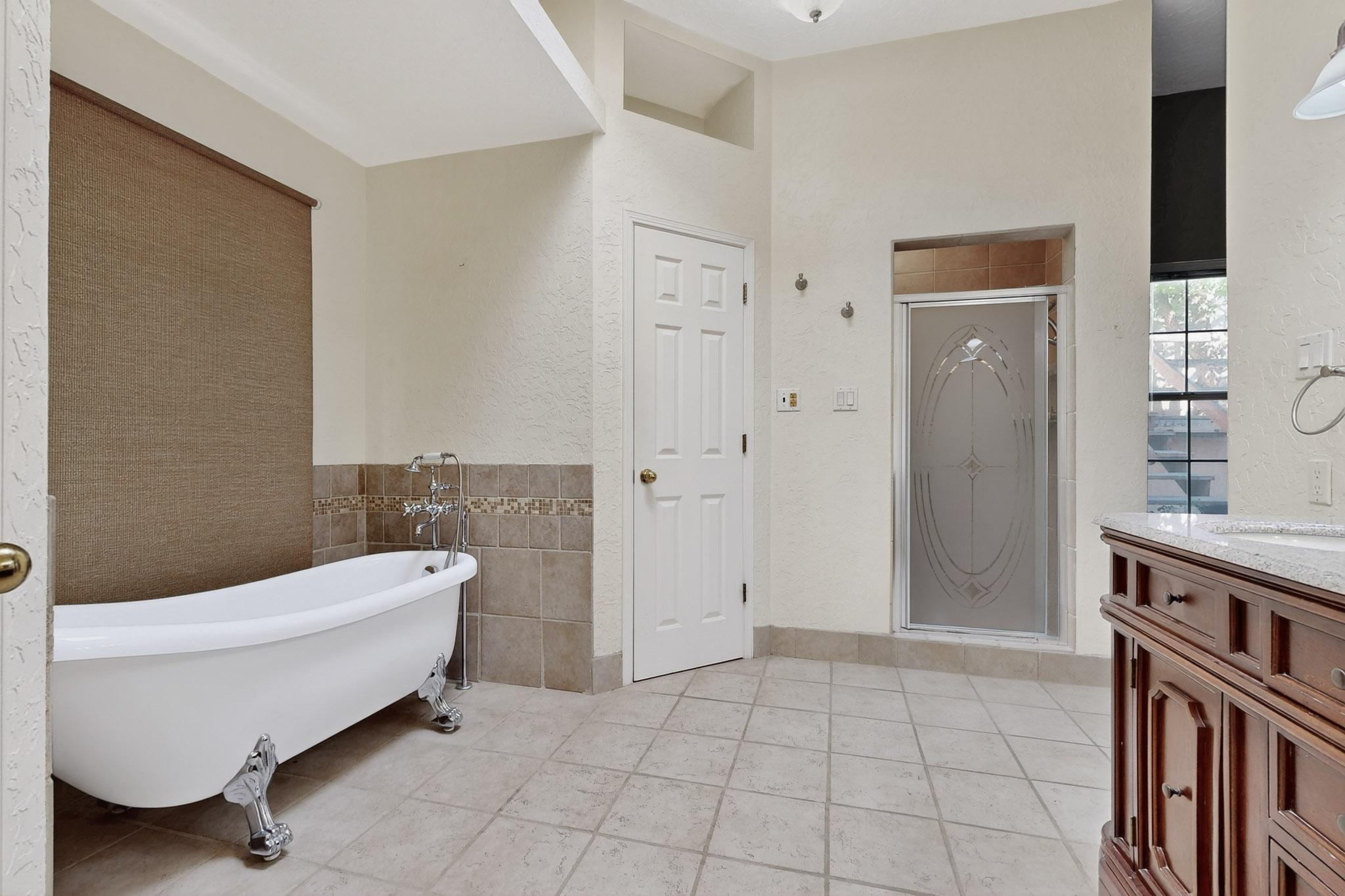 5333 ROANOKE Avenue NW