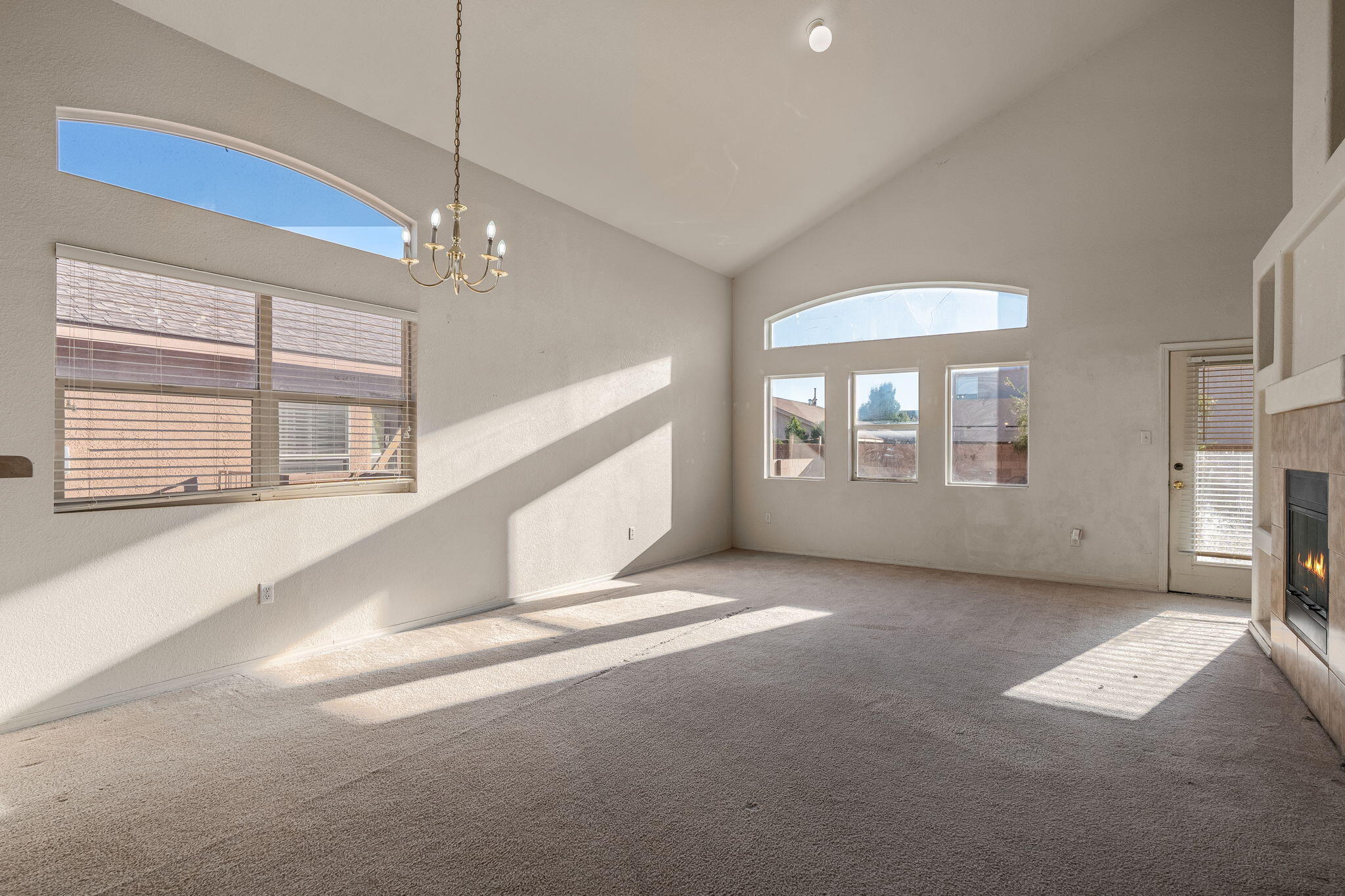 420 SOOTHING MEADOWS Drive NE