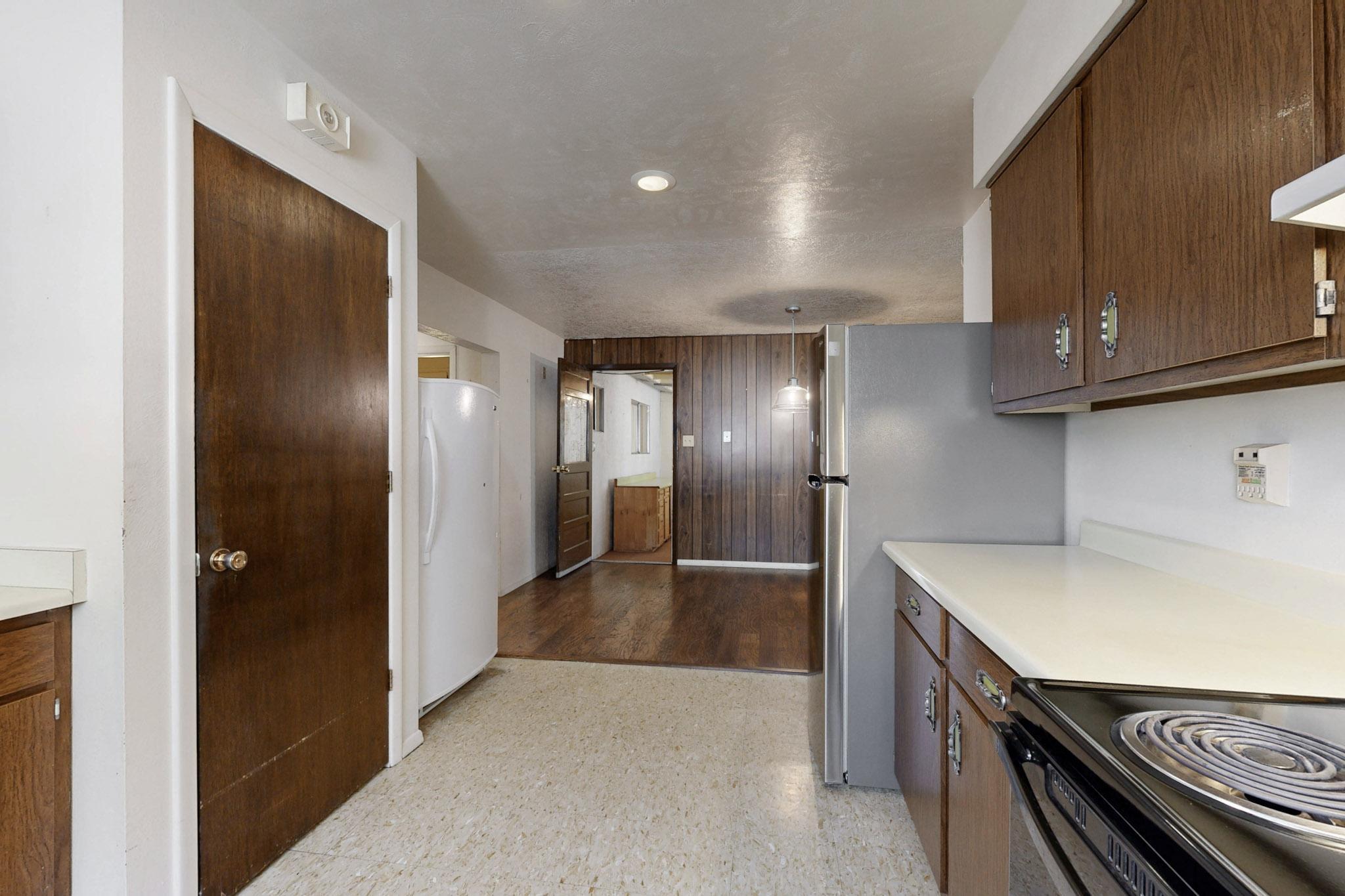 5709 EL RITO Avenue NW