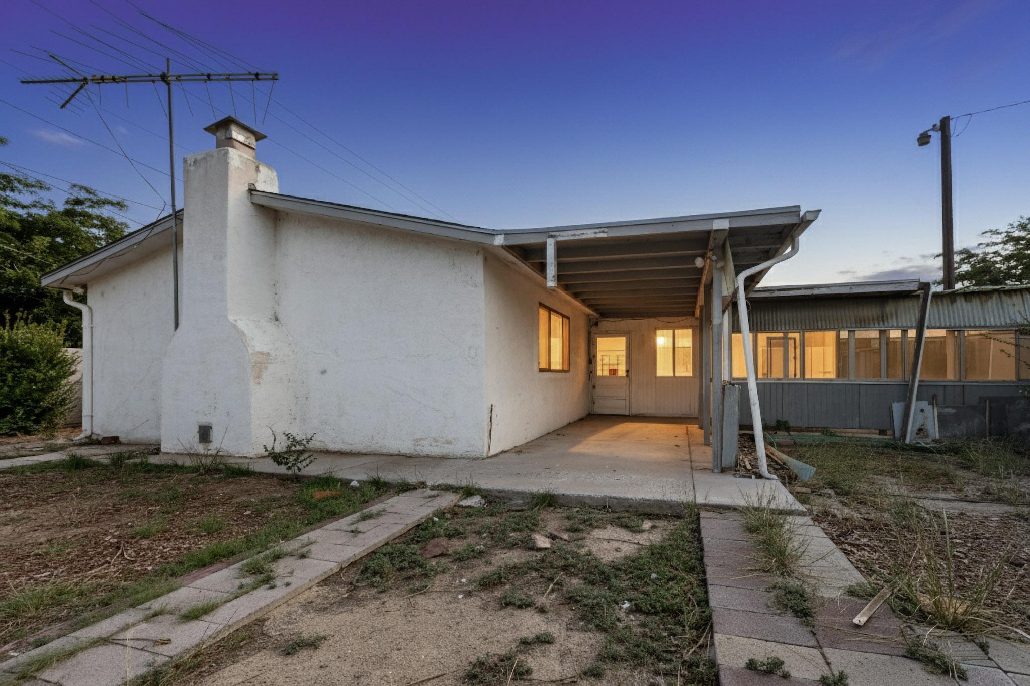 5709 EL RITO Avenue NW