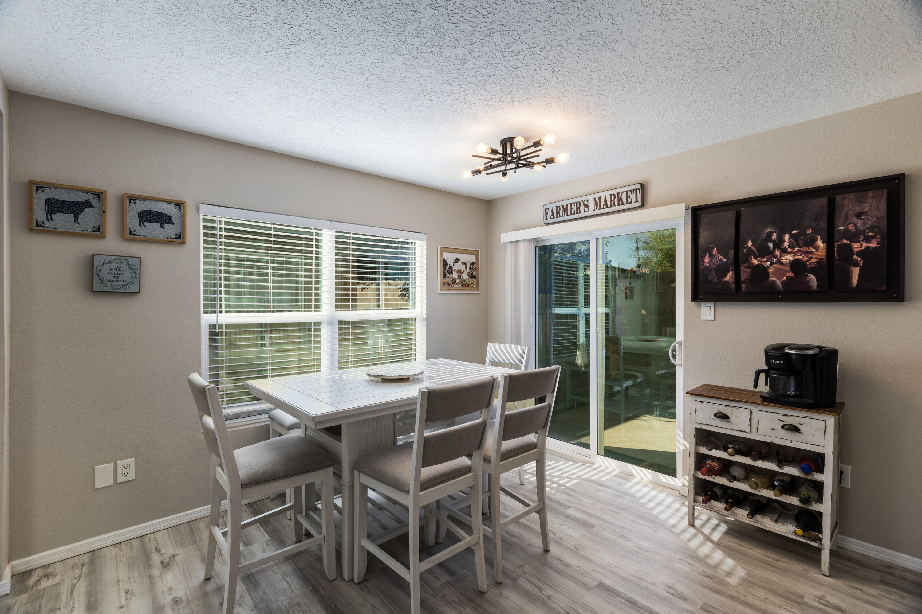 9409 DESERT PINE Avenue SW