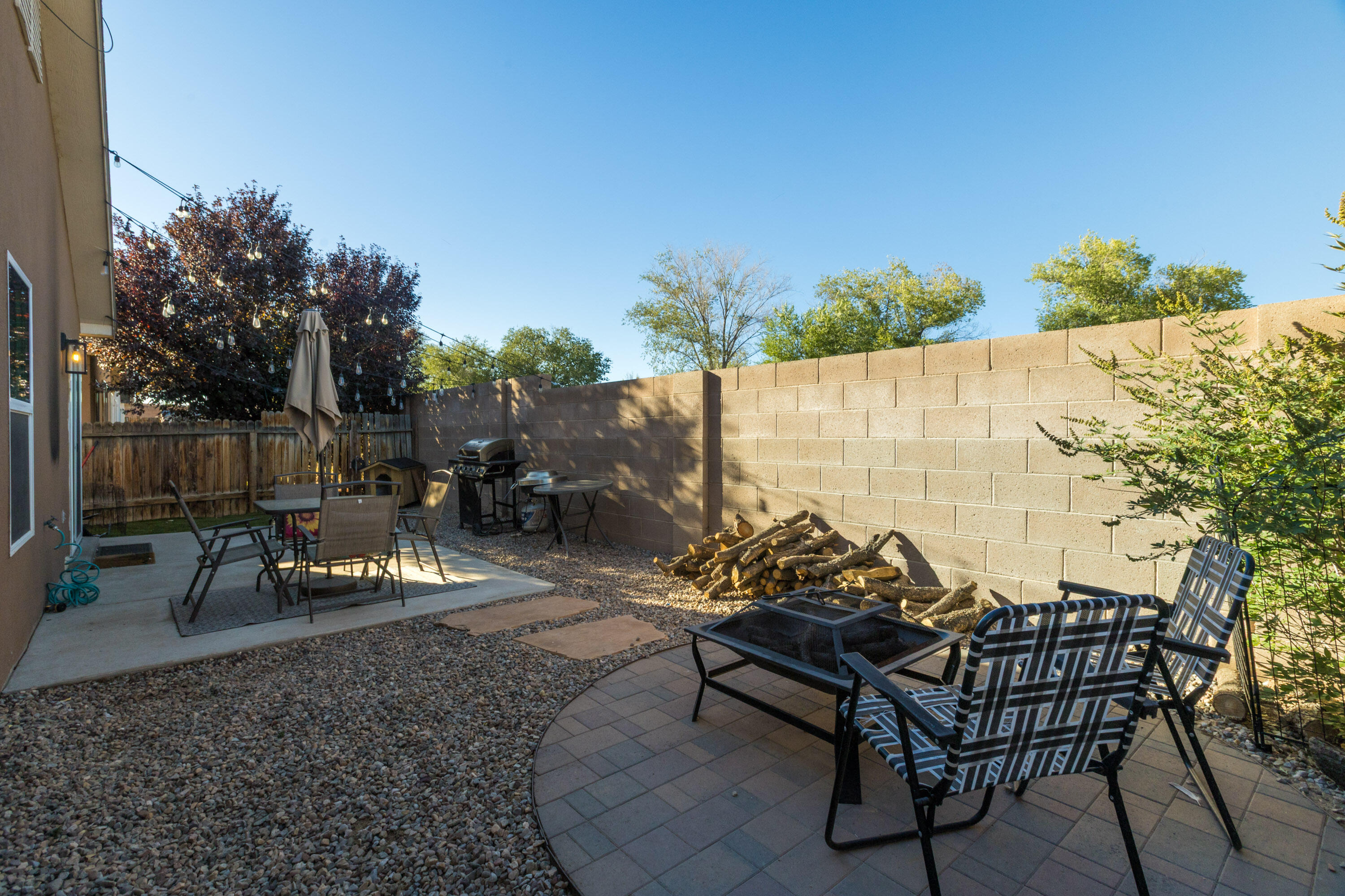 9409 DESERT PINE Avenue SW