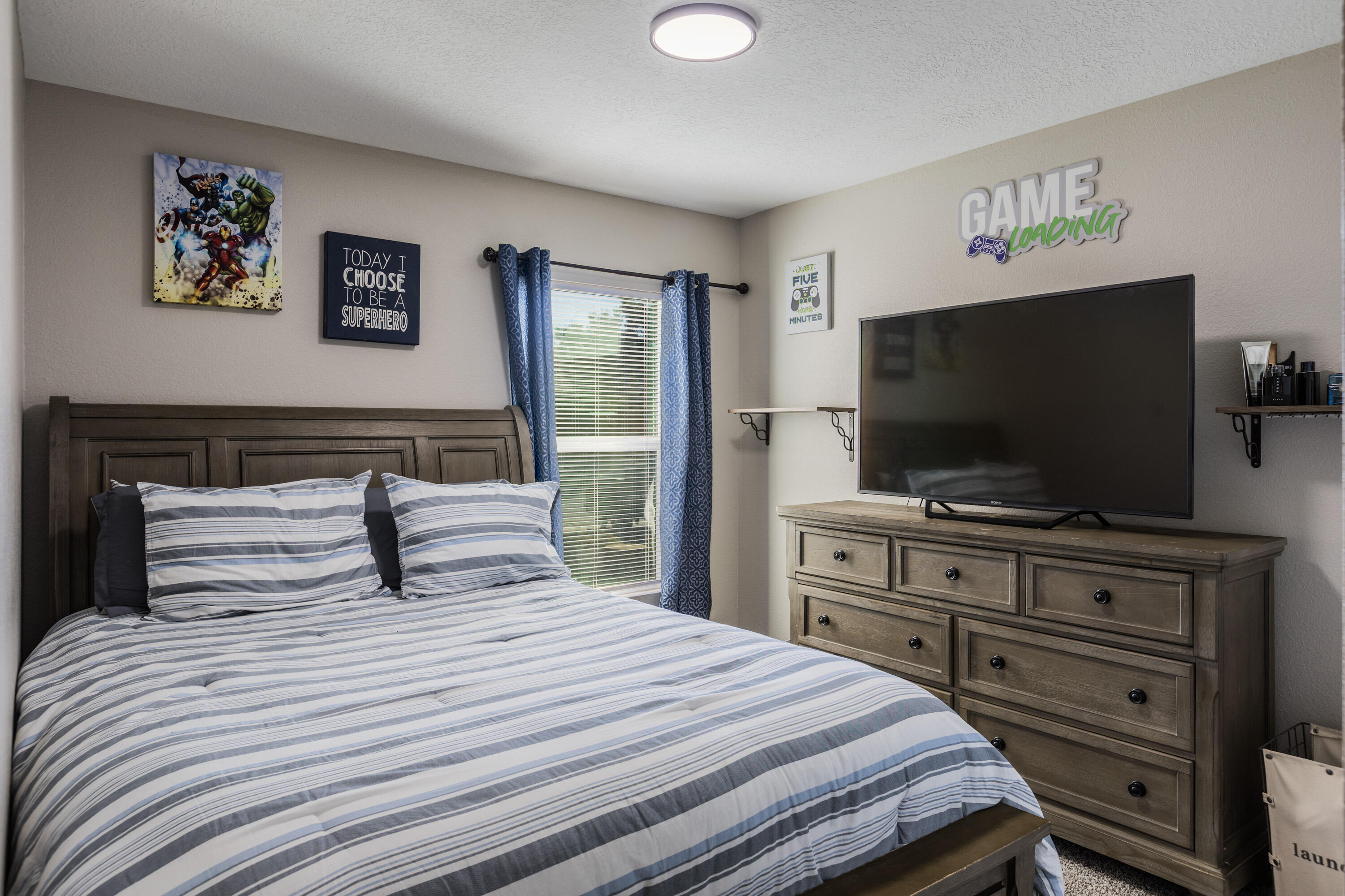 9409 DESERT PINE Avenue SW