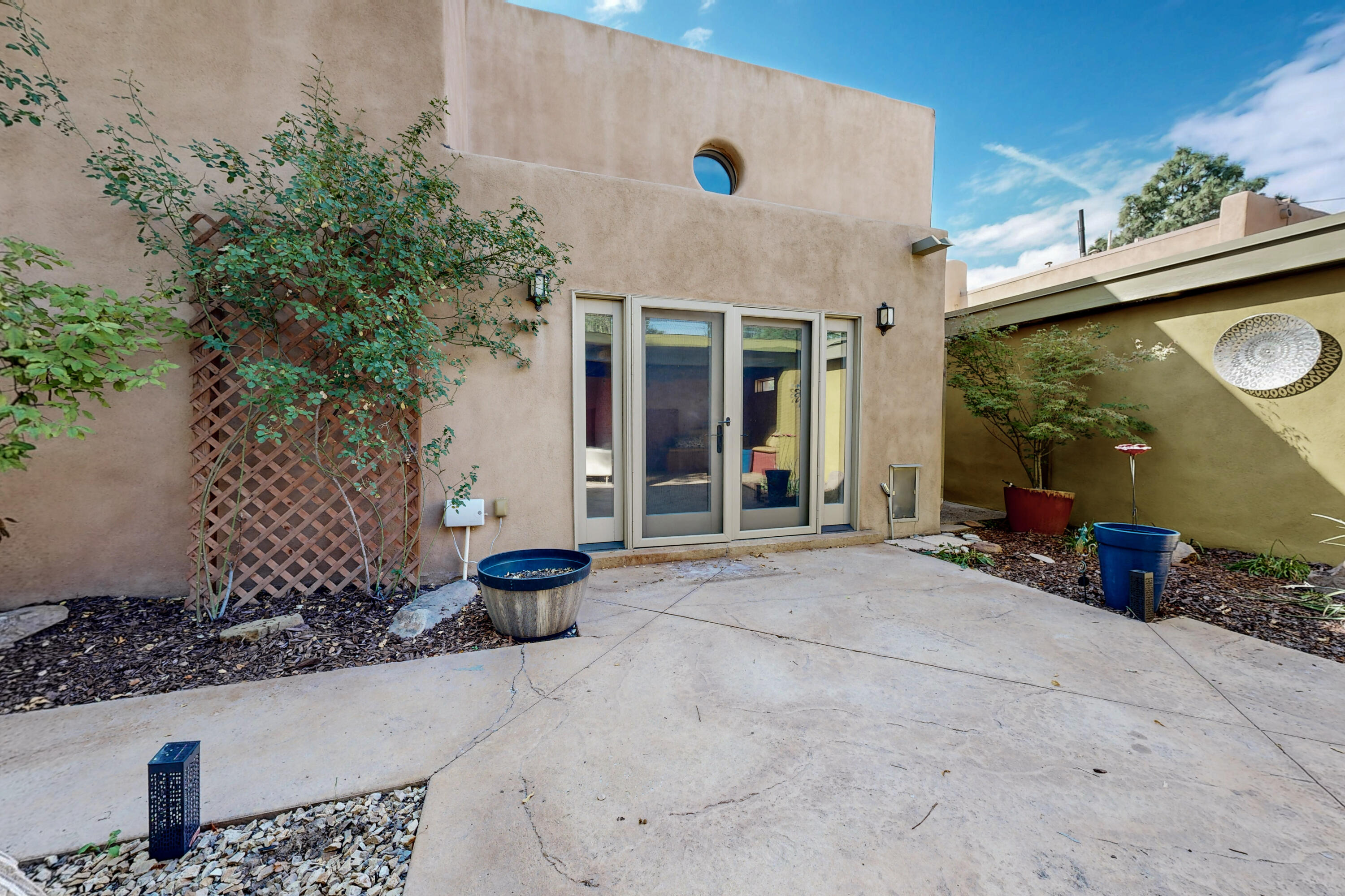 1025 GUADALUPE DEL PRADO Street NW