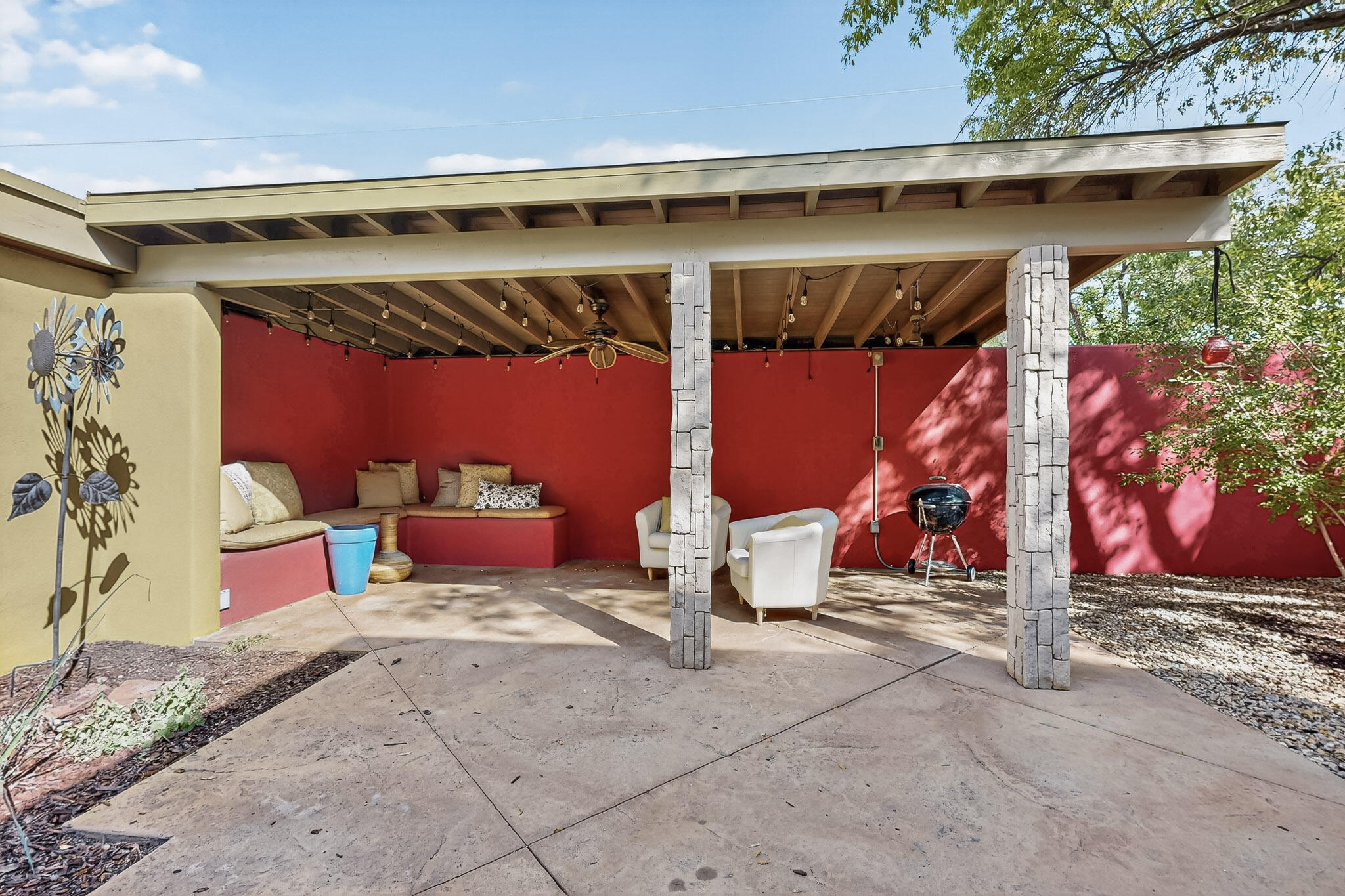 1025 GUADALUPE DEL PRADO Street NW