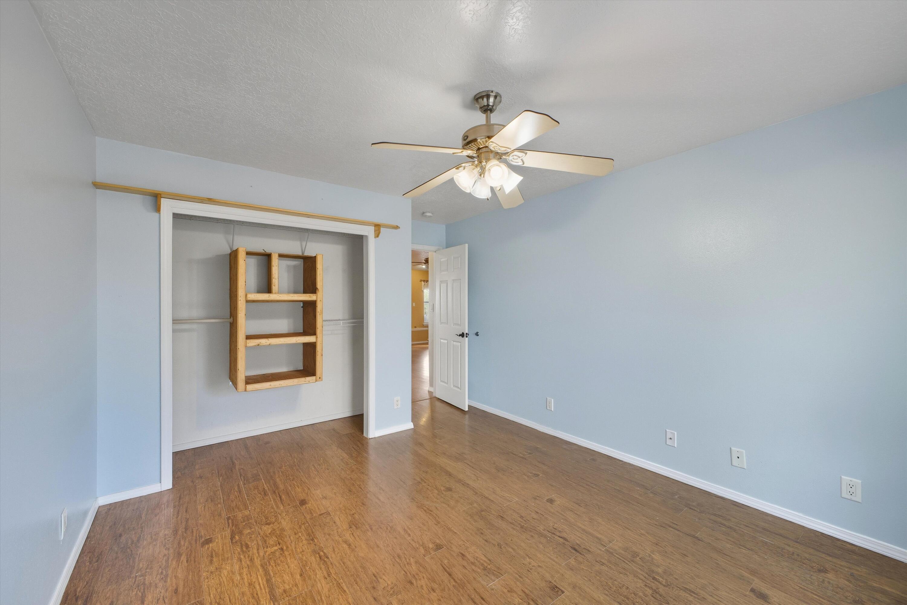 2900 STAPLETON Avenue NE