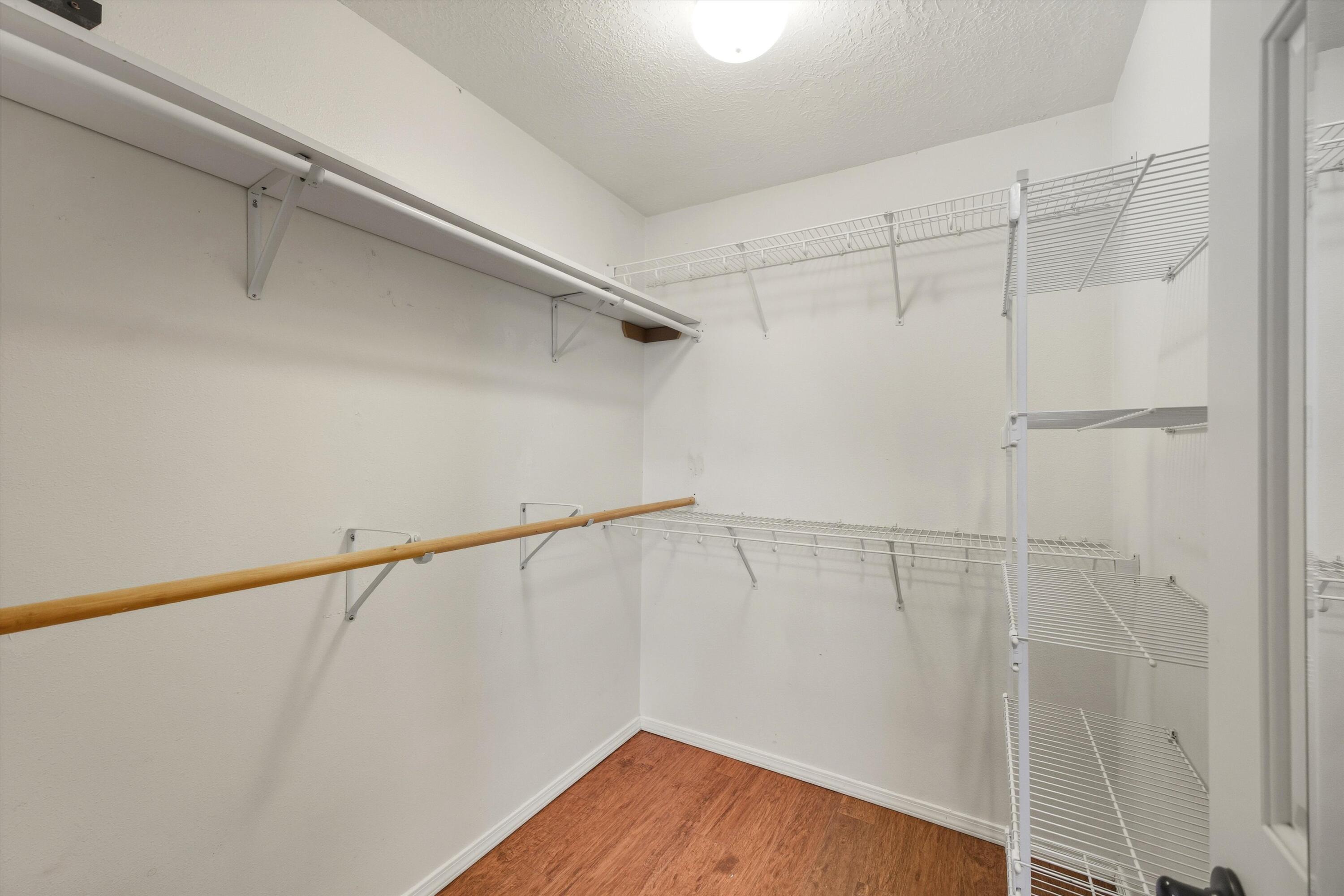 2900 STAPLETON Avenue NE