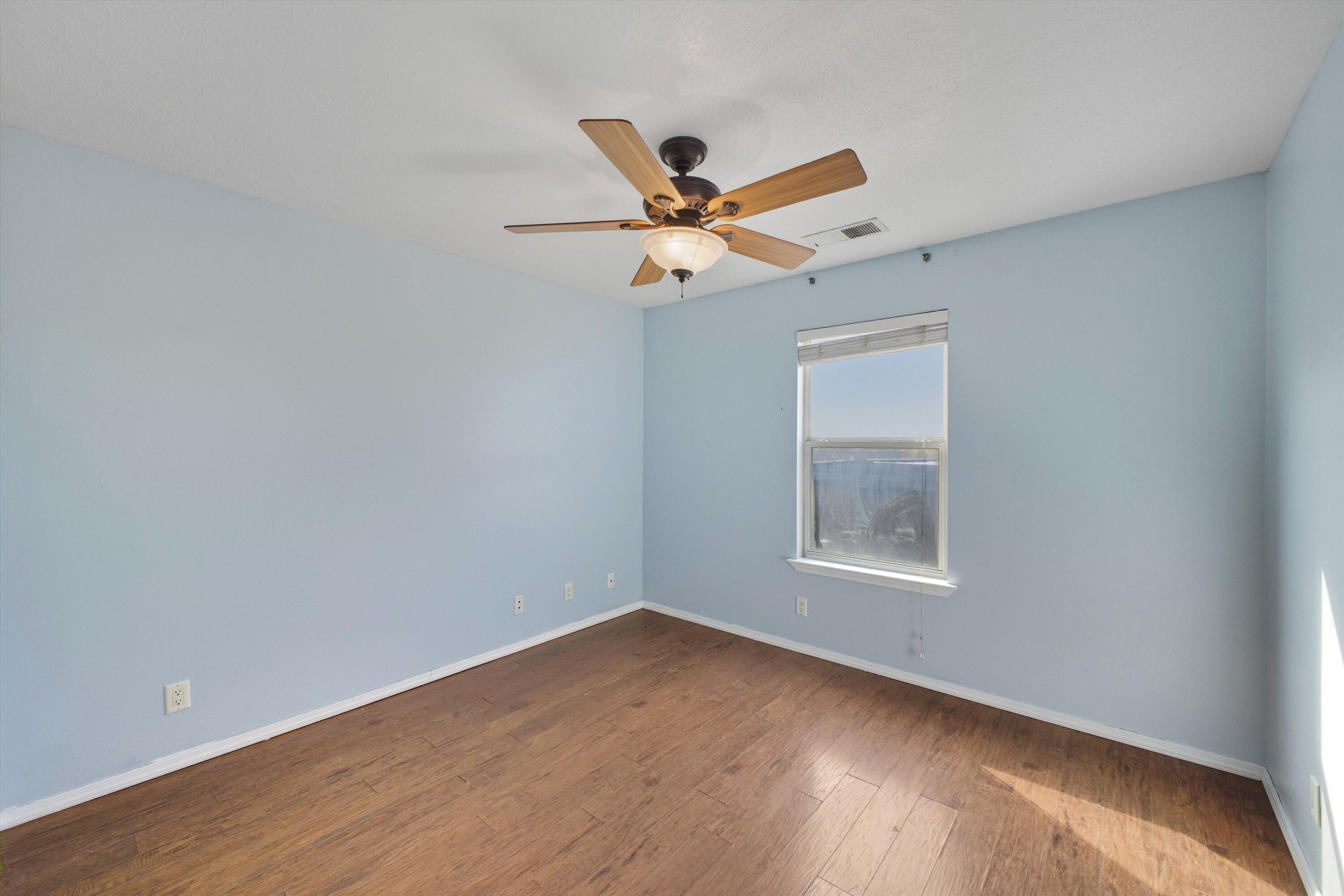 2900 STAPLETON Avenue NE