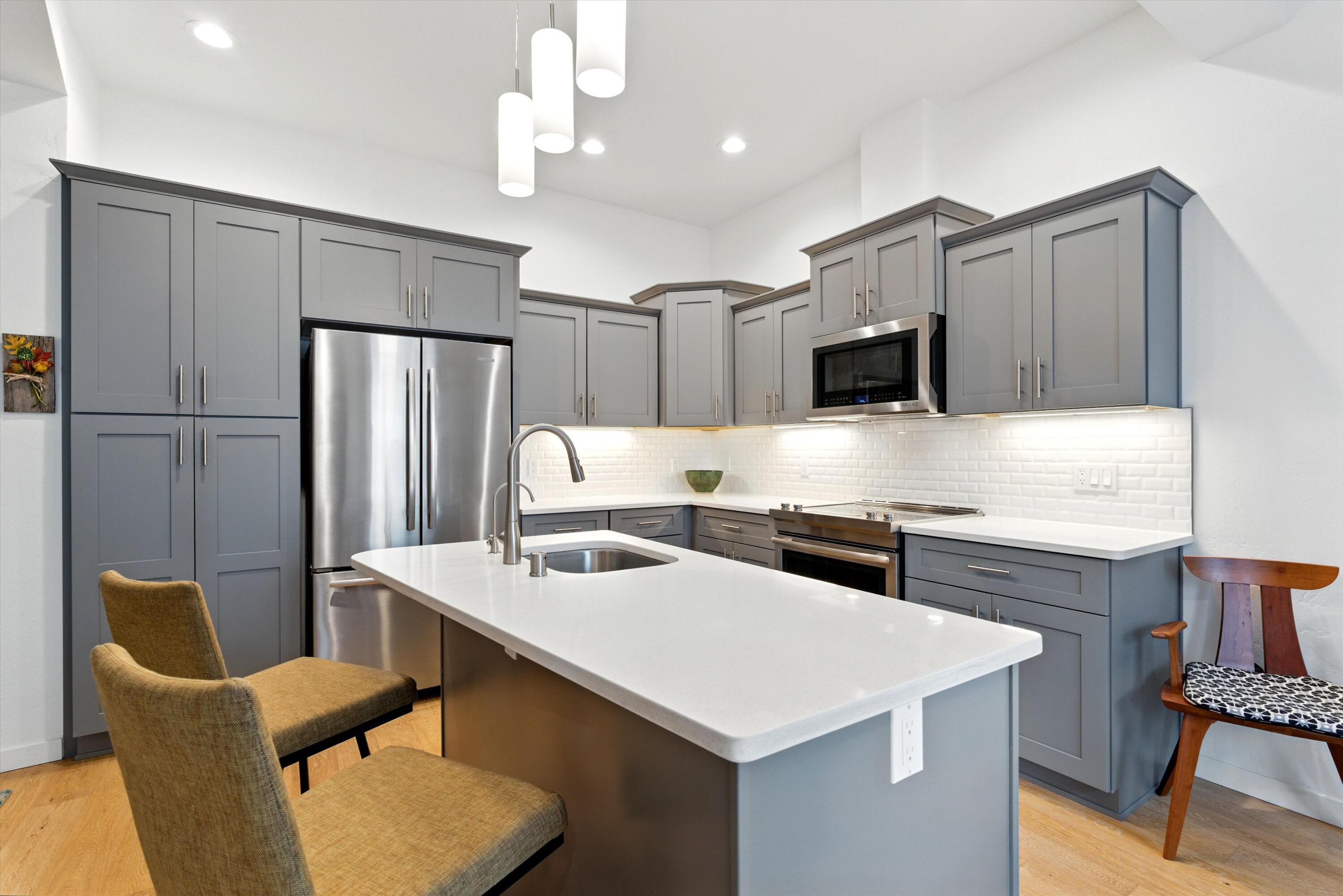 3600 Central Avenue SE 212