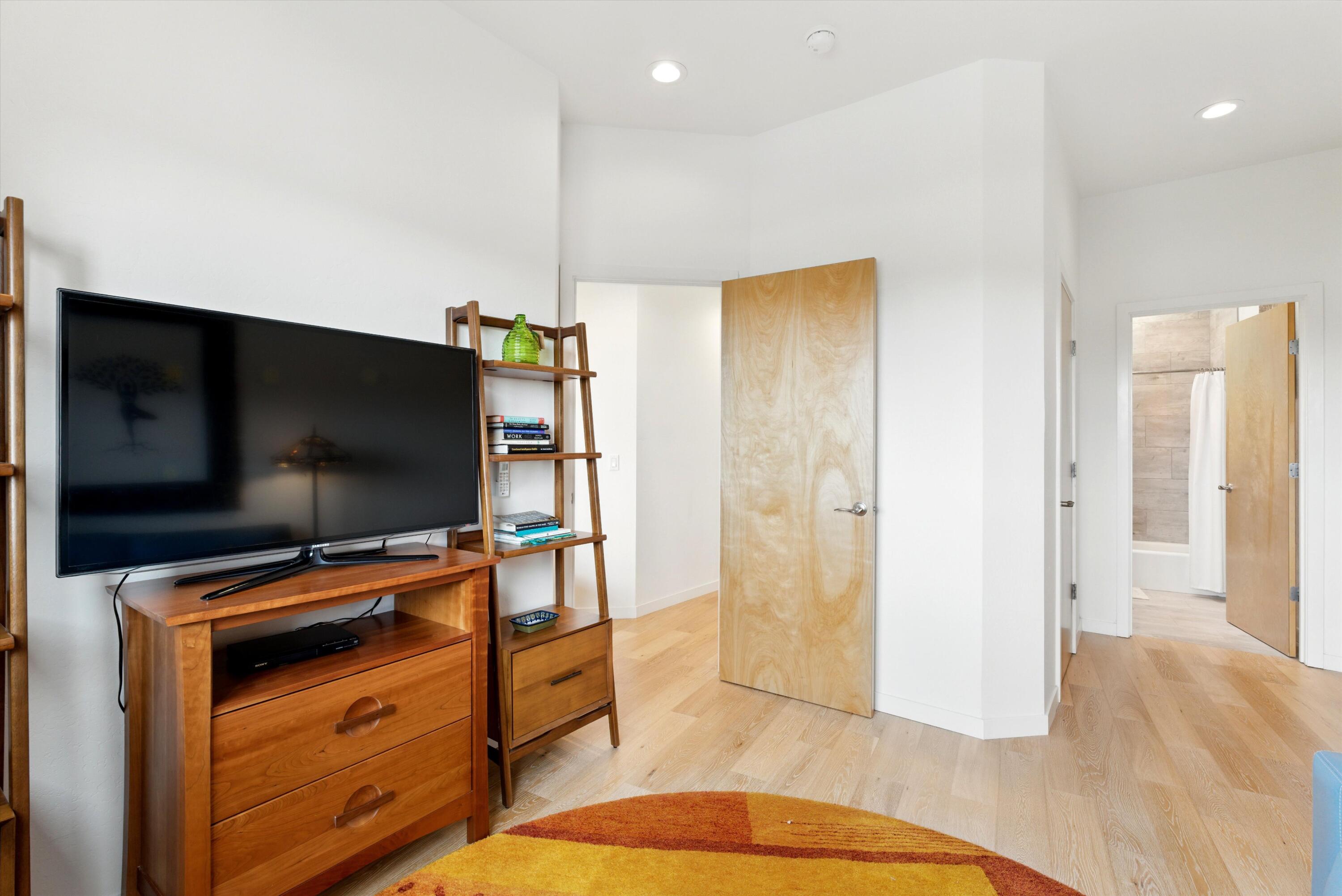 3600 Central Avenue SE 212