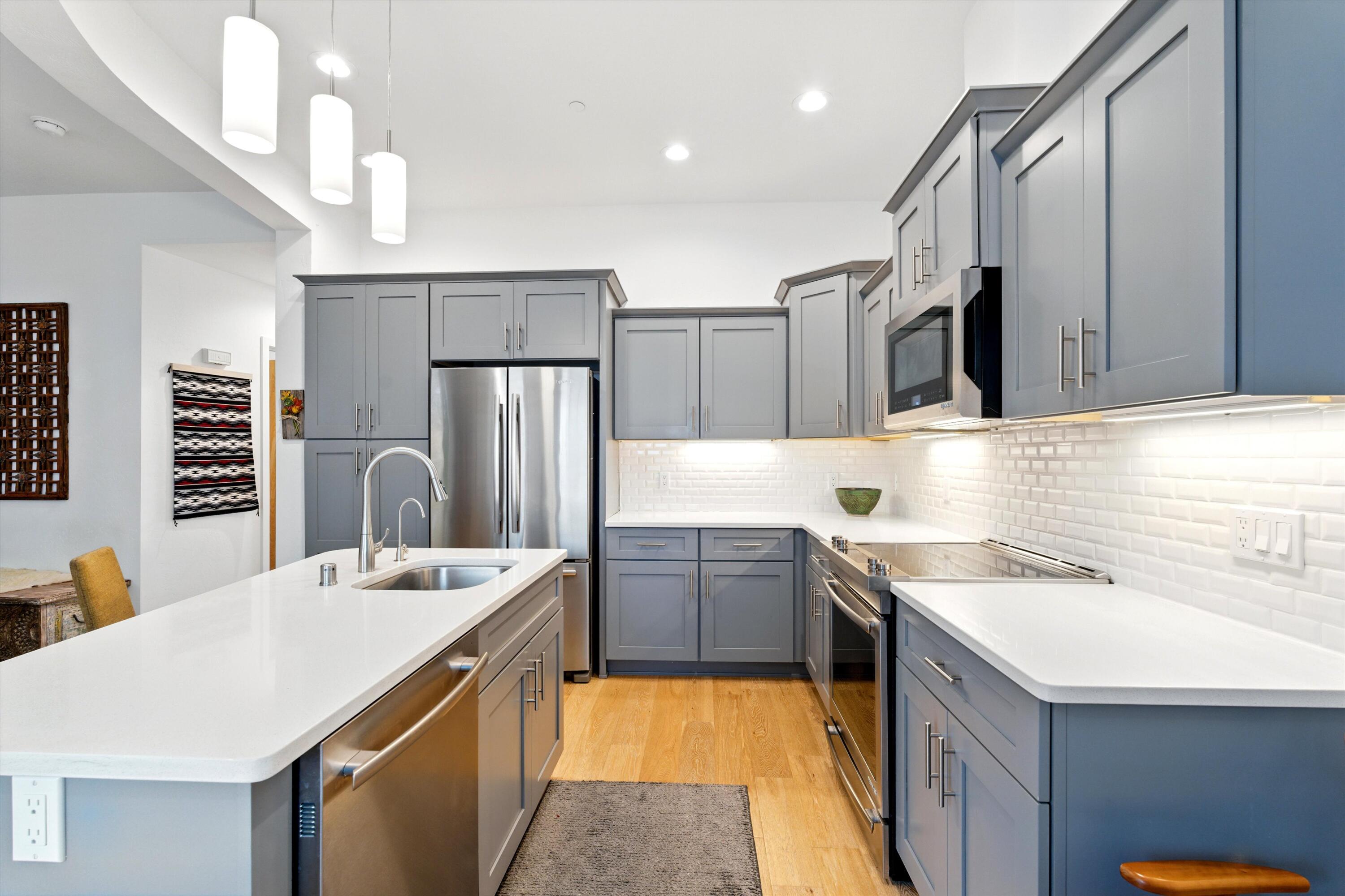 3600 Central Avenue SE 212