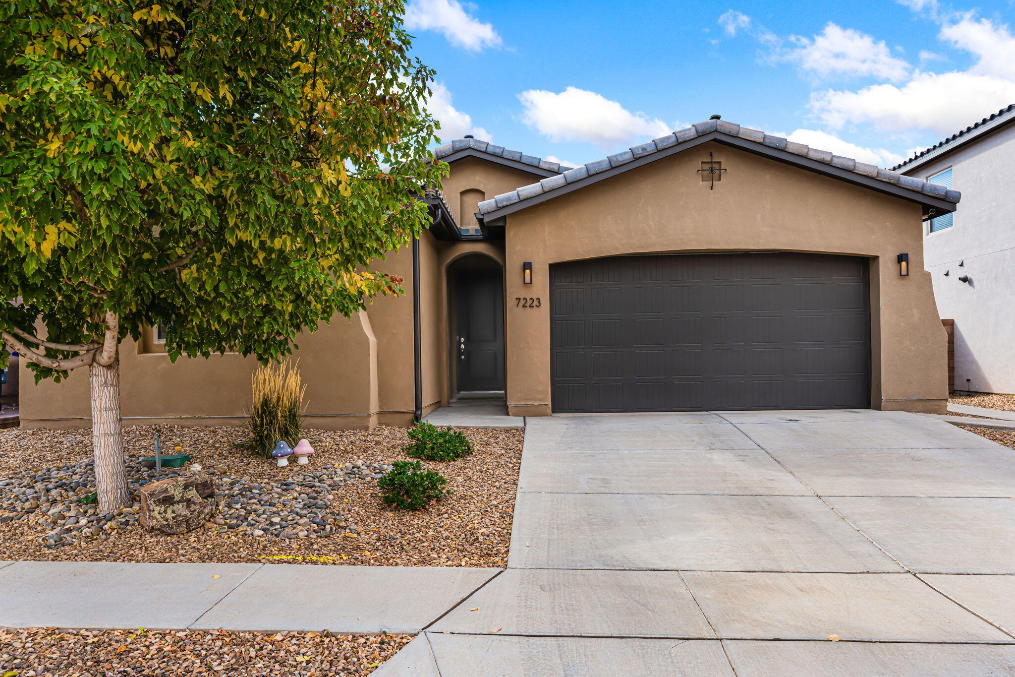 7223 LAGUNA NIGUEL Drive NE