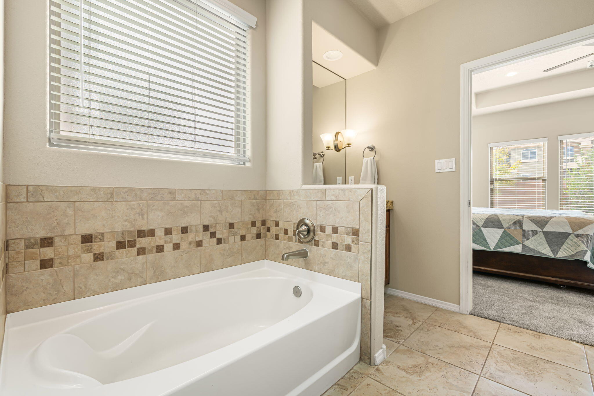 7223 LAGUNA NIGUEL Drive NE