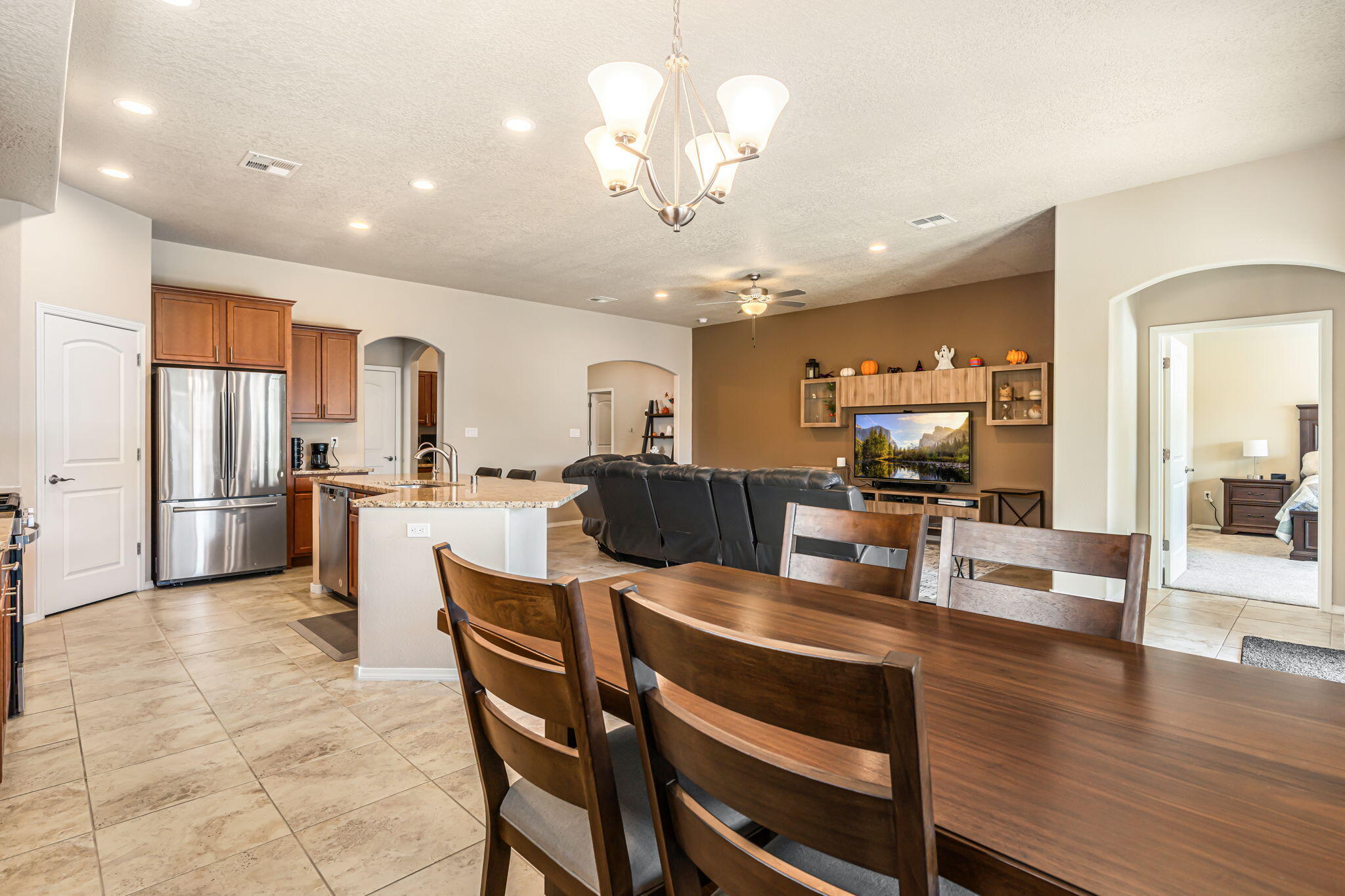 7223 LAGUNA NIGUEL Drive NE