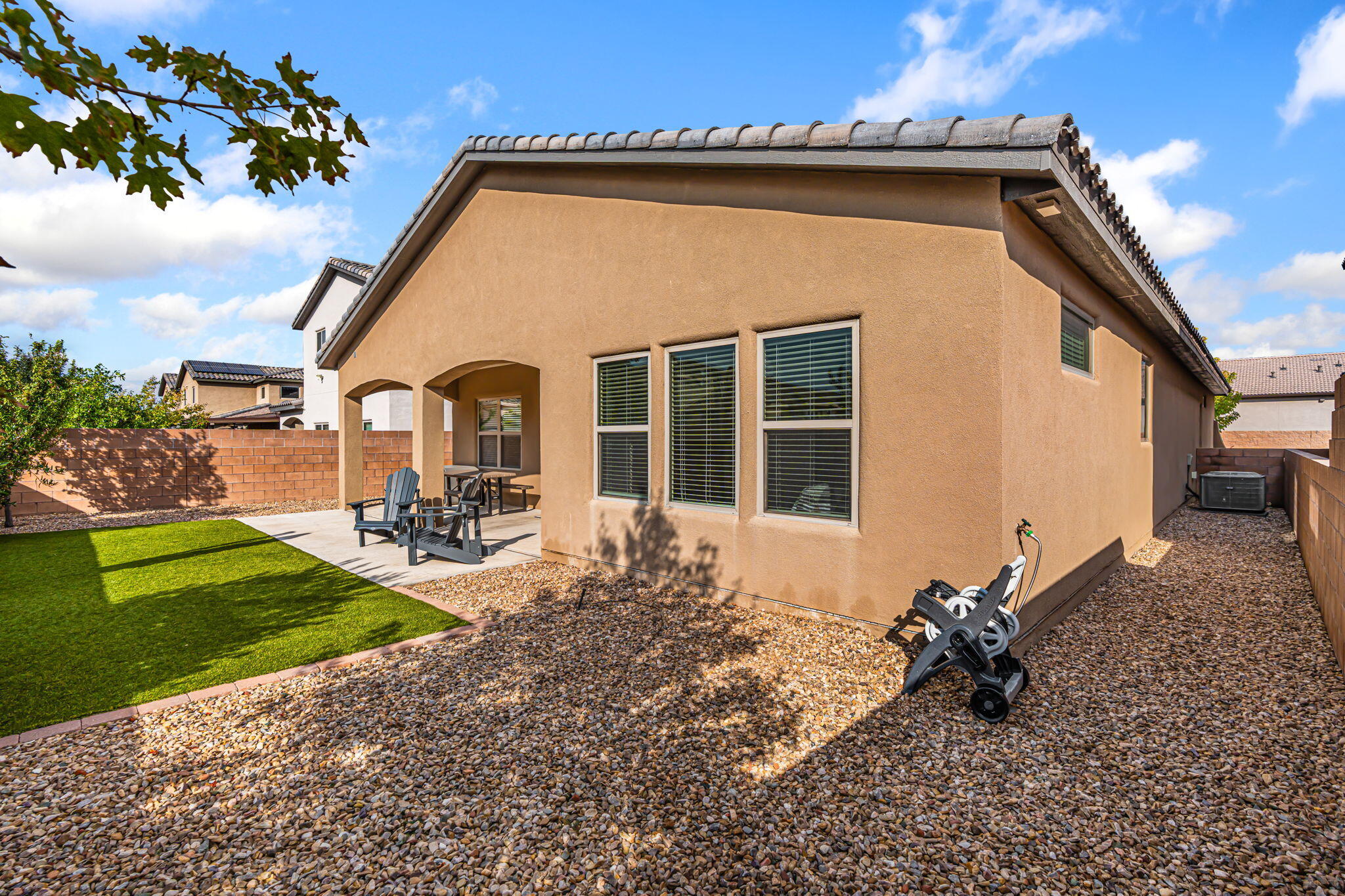 7223 LAGUNA NIGUEL Drive NE