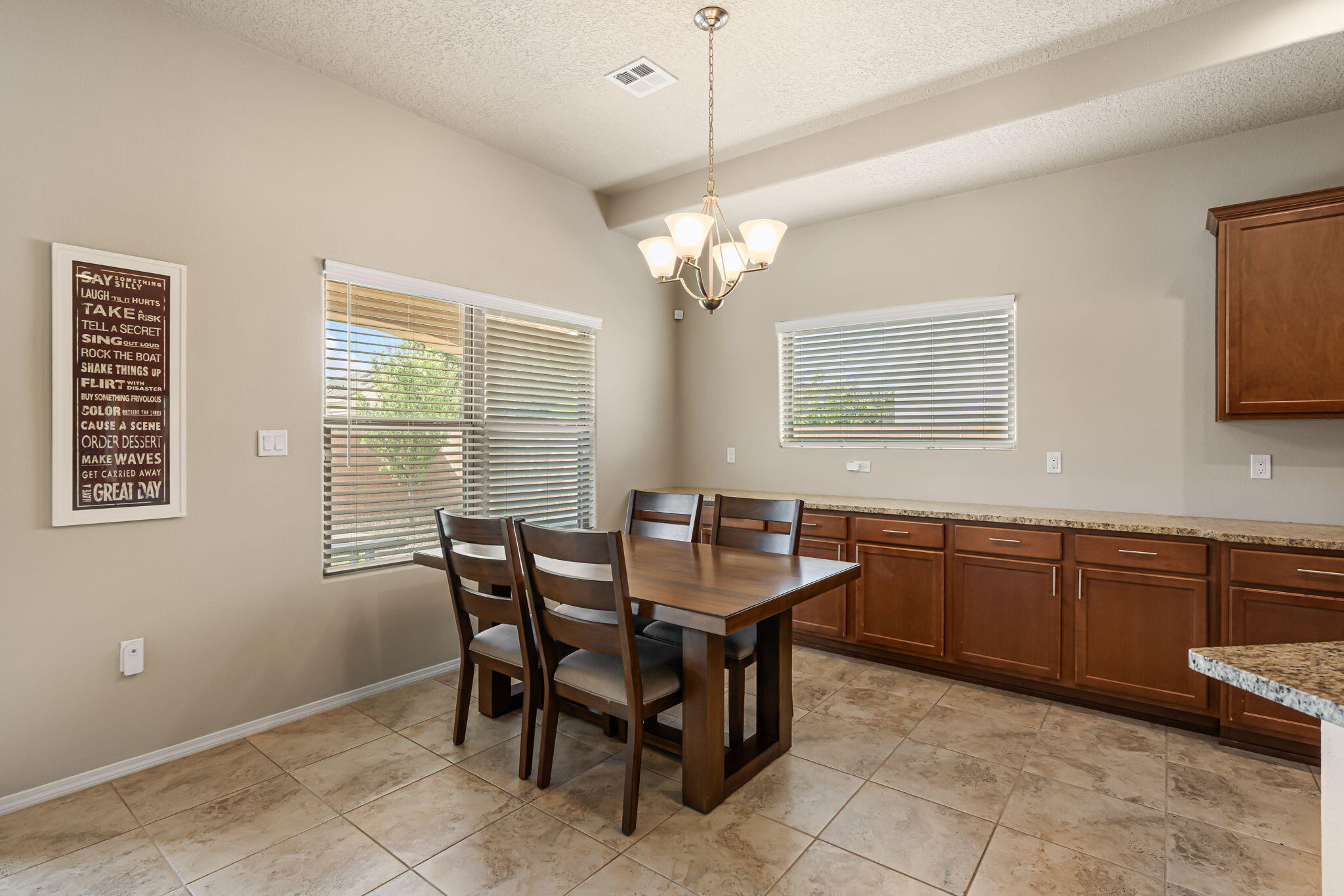 7223 LAGUNA NIGUEL Drive NE