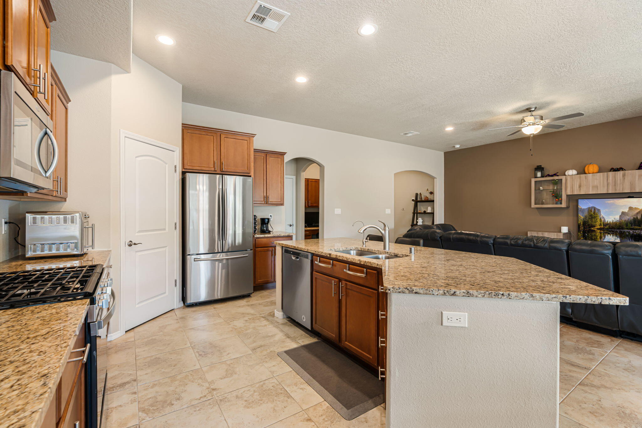 7223 LAGUNA NIGUEL Drive NE