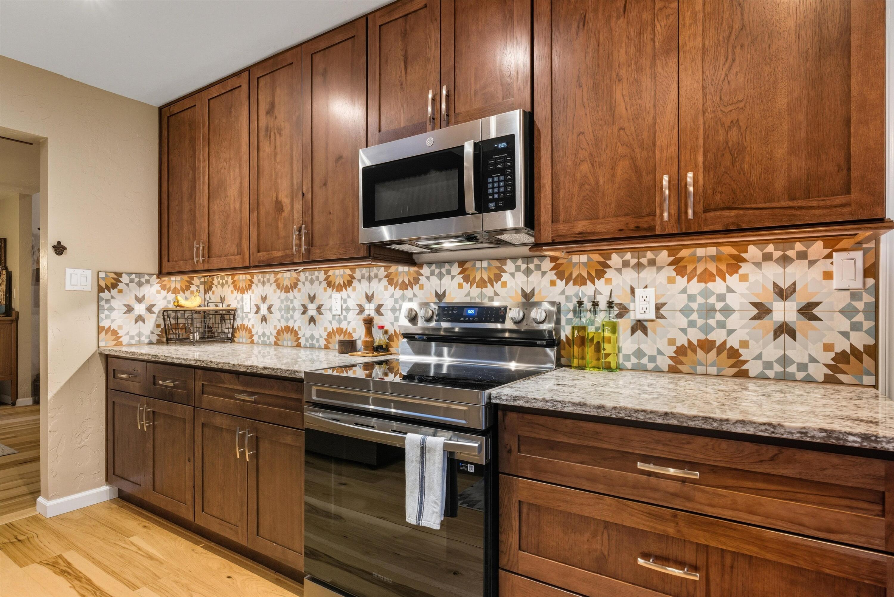 2820 TRAMWAY Circle NE