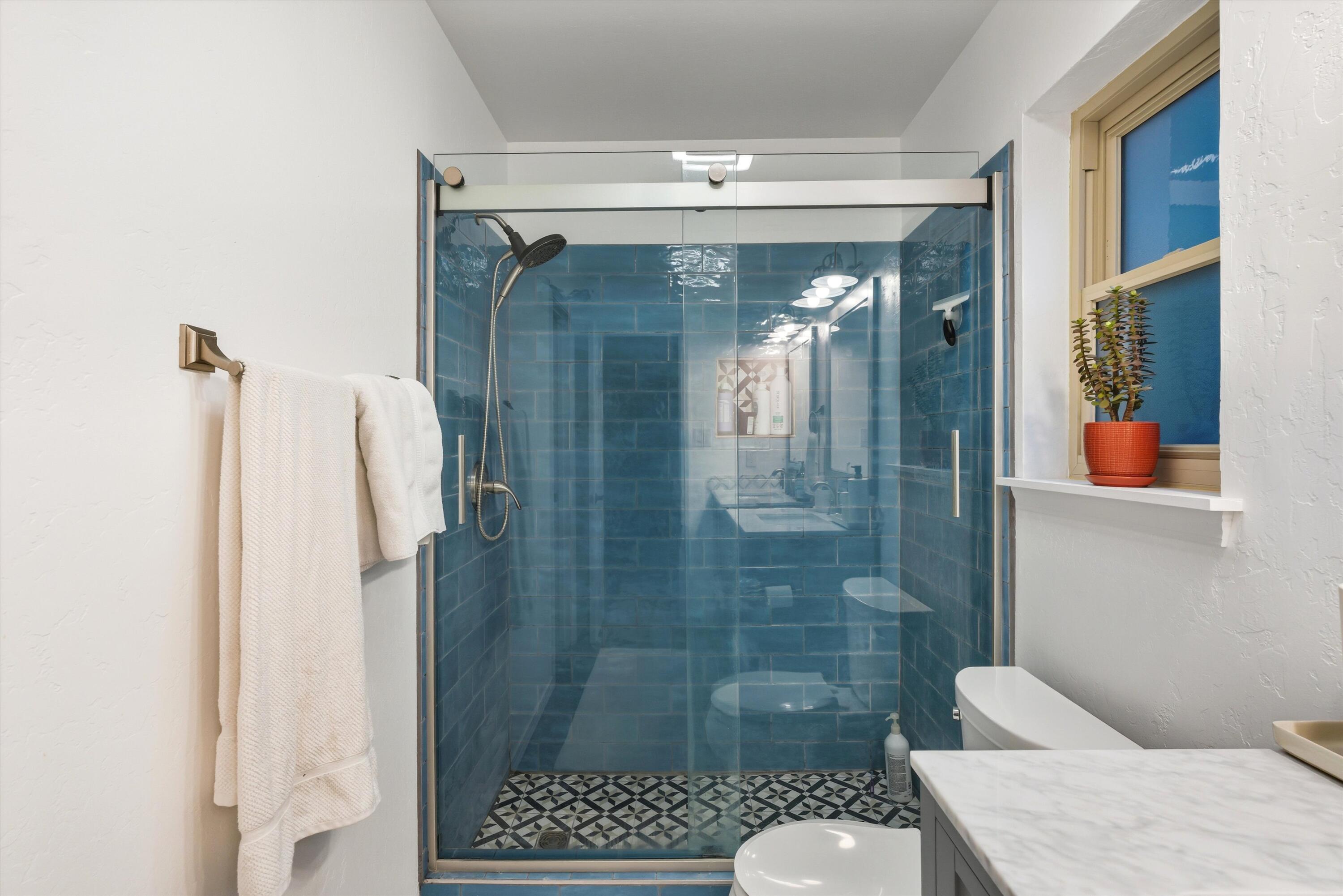 2820 TRAMWAY Circle NE