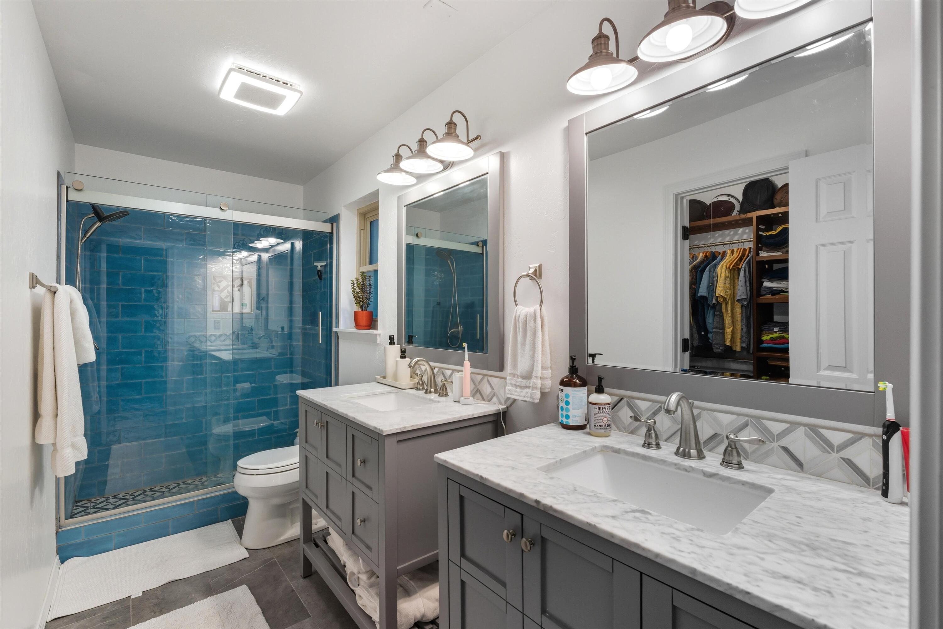 2820 TRAMWAY Circle NE