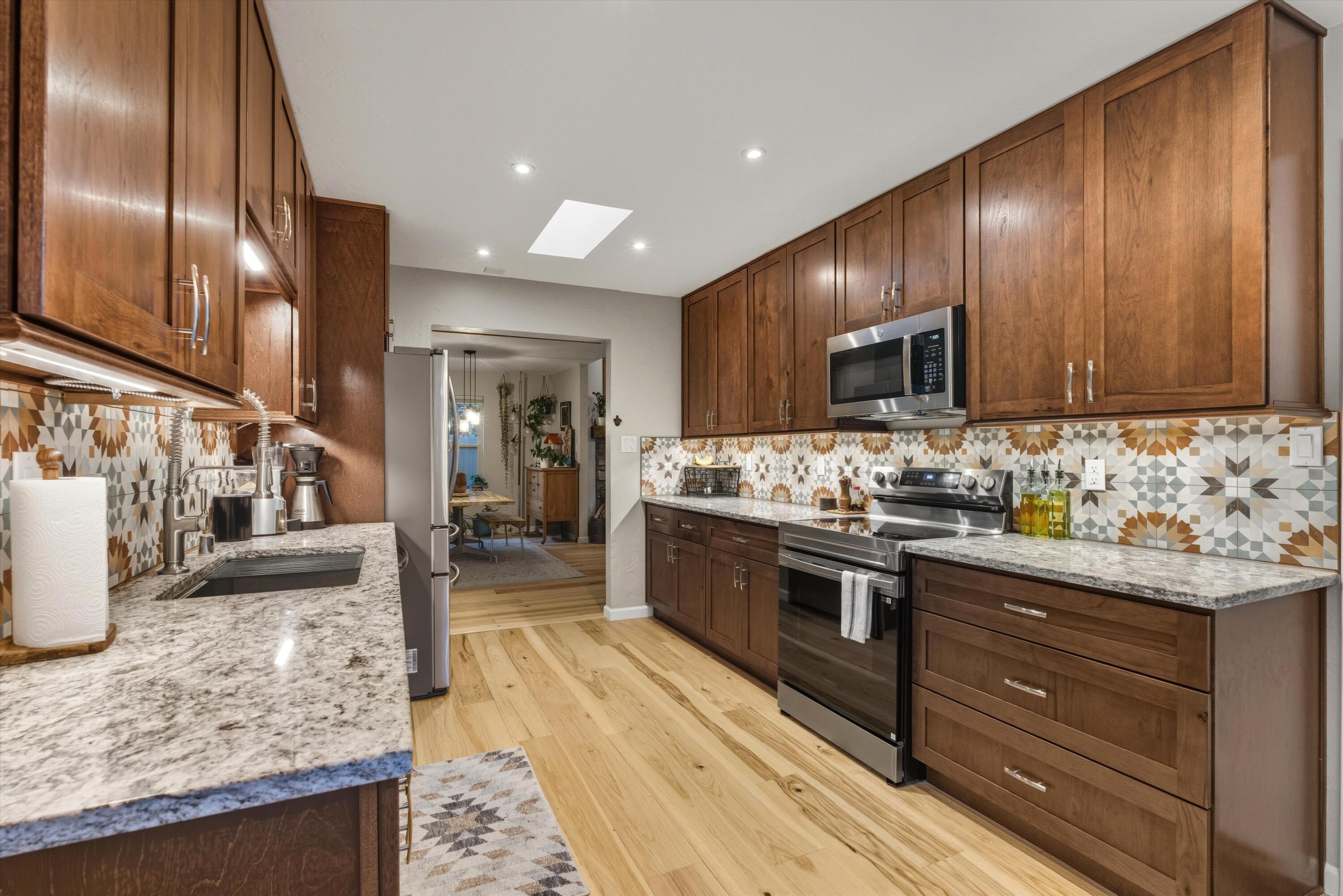 2820 TRAMWAY Circle NE