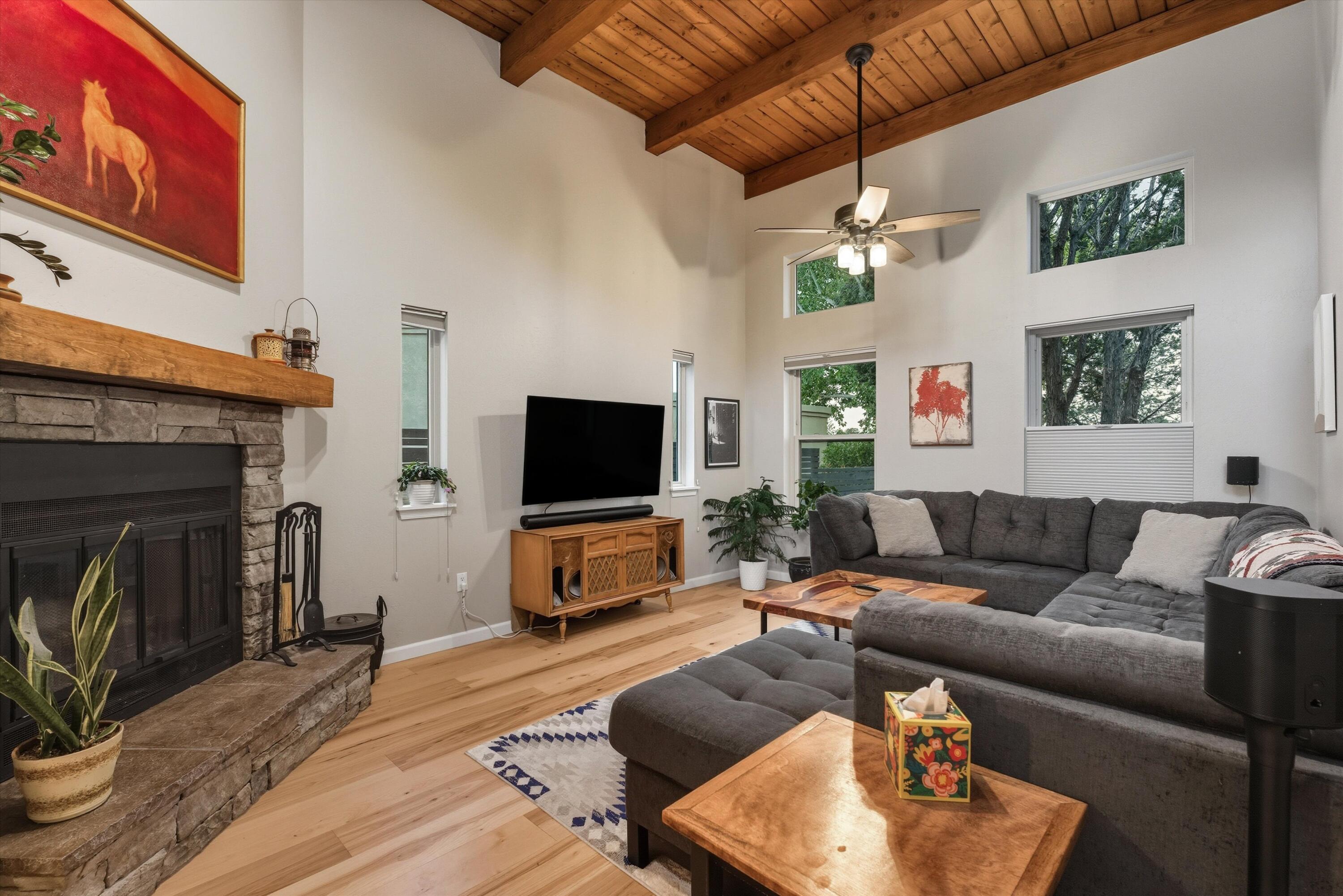 2820 TRAMWAY Circle NE