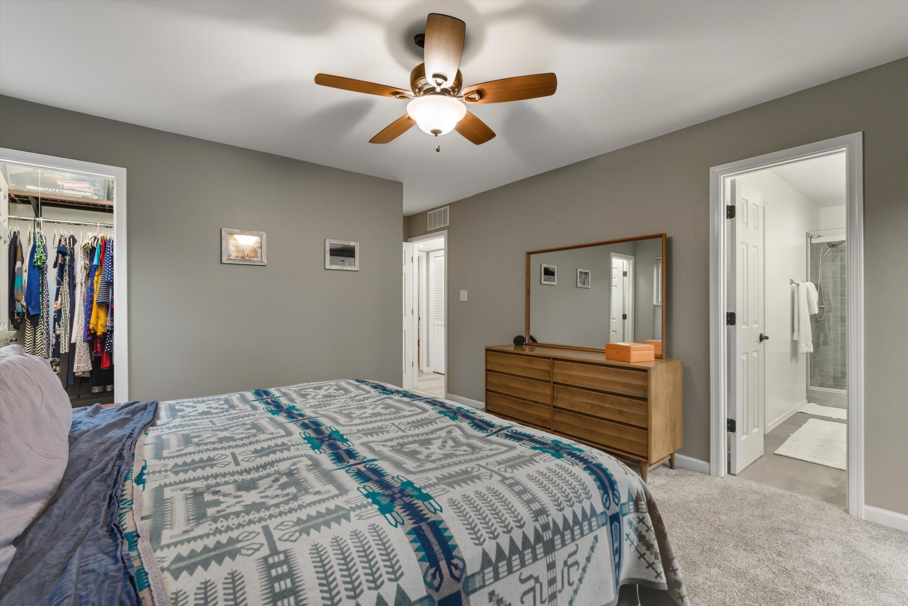 2820 TRAMWAY Circle NE