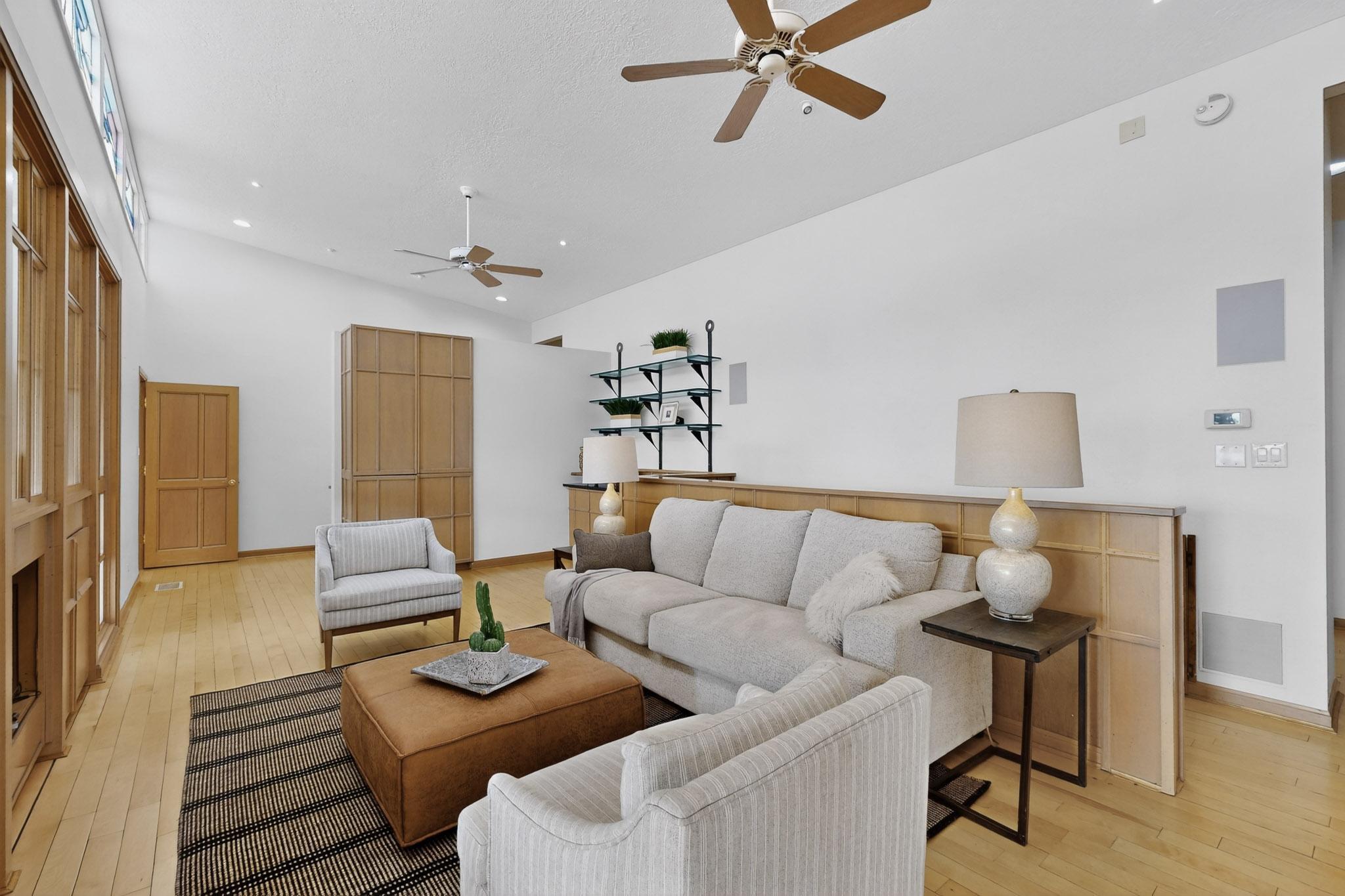 9 Sandia Heights Drive NE