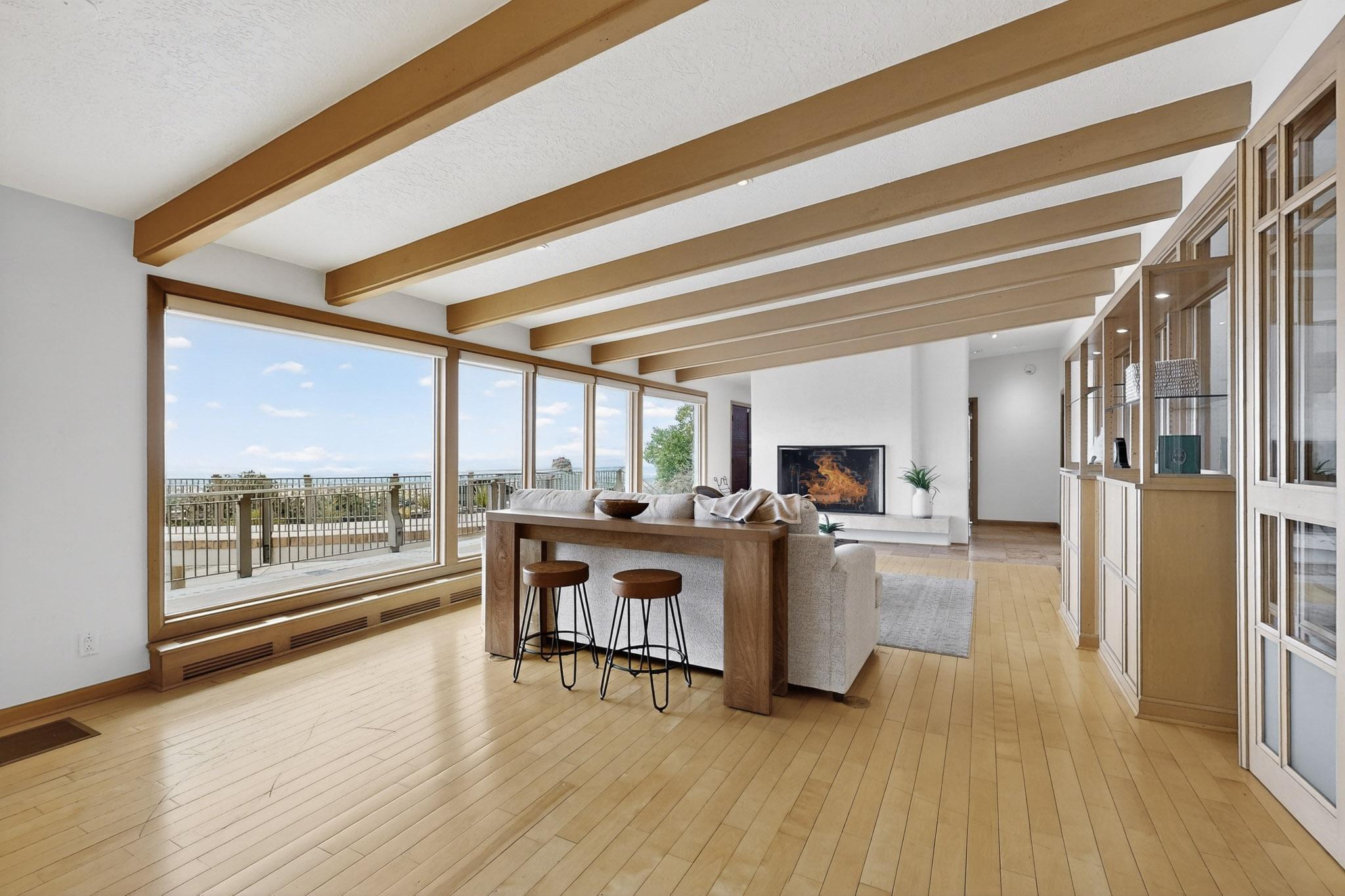 9 Sandia Heights Drive NE