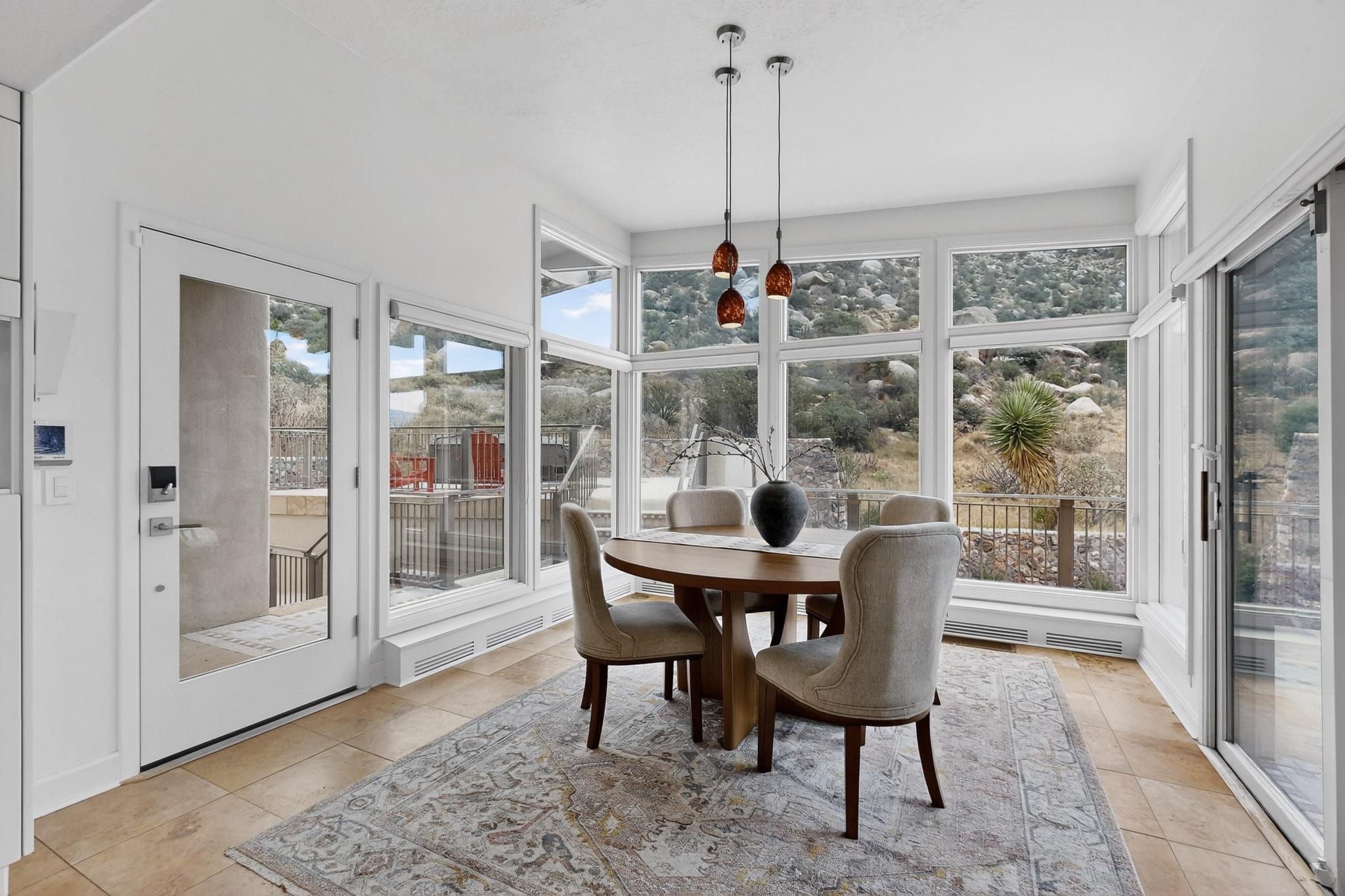 9 Sandia Heights Drive NE