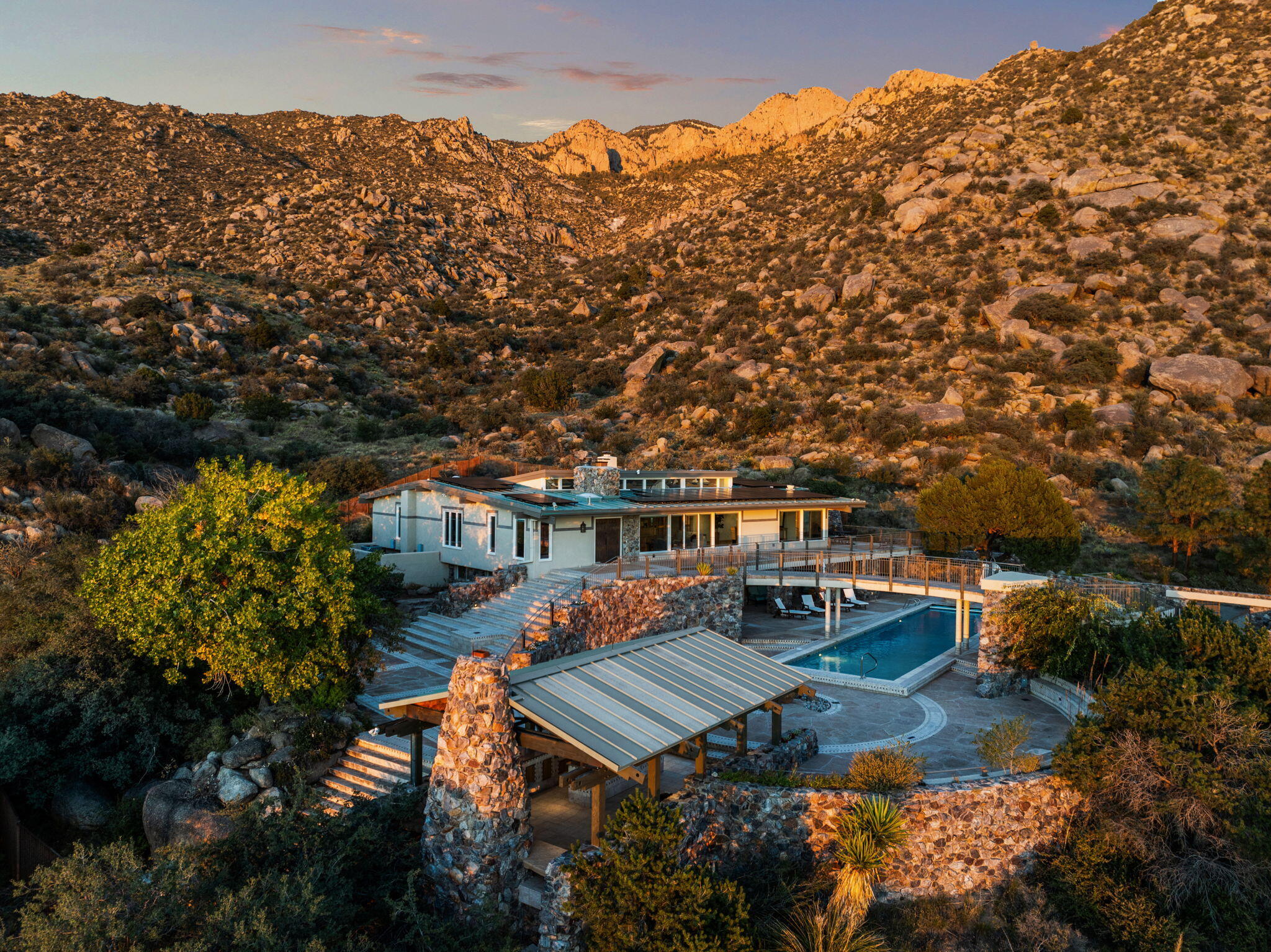 9 Sandia Heights Drive NE