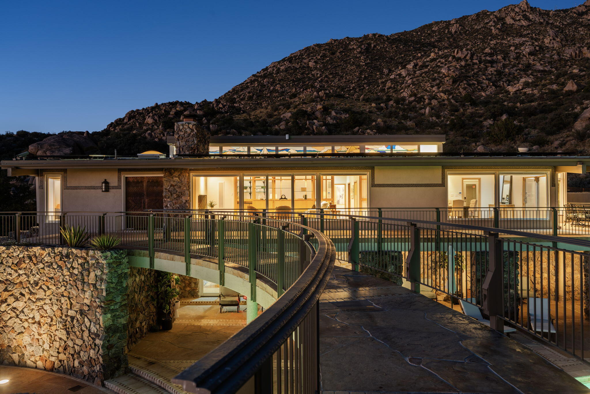 9 Sandia Heights Drive NE