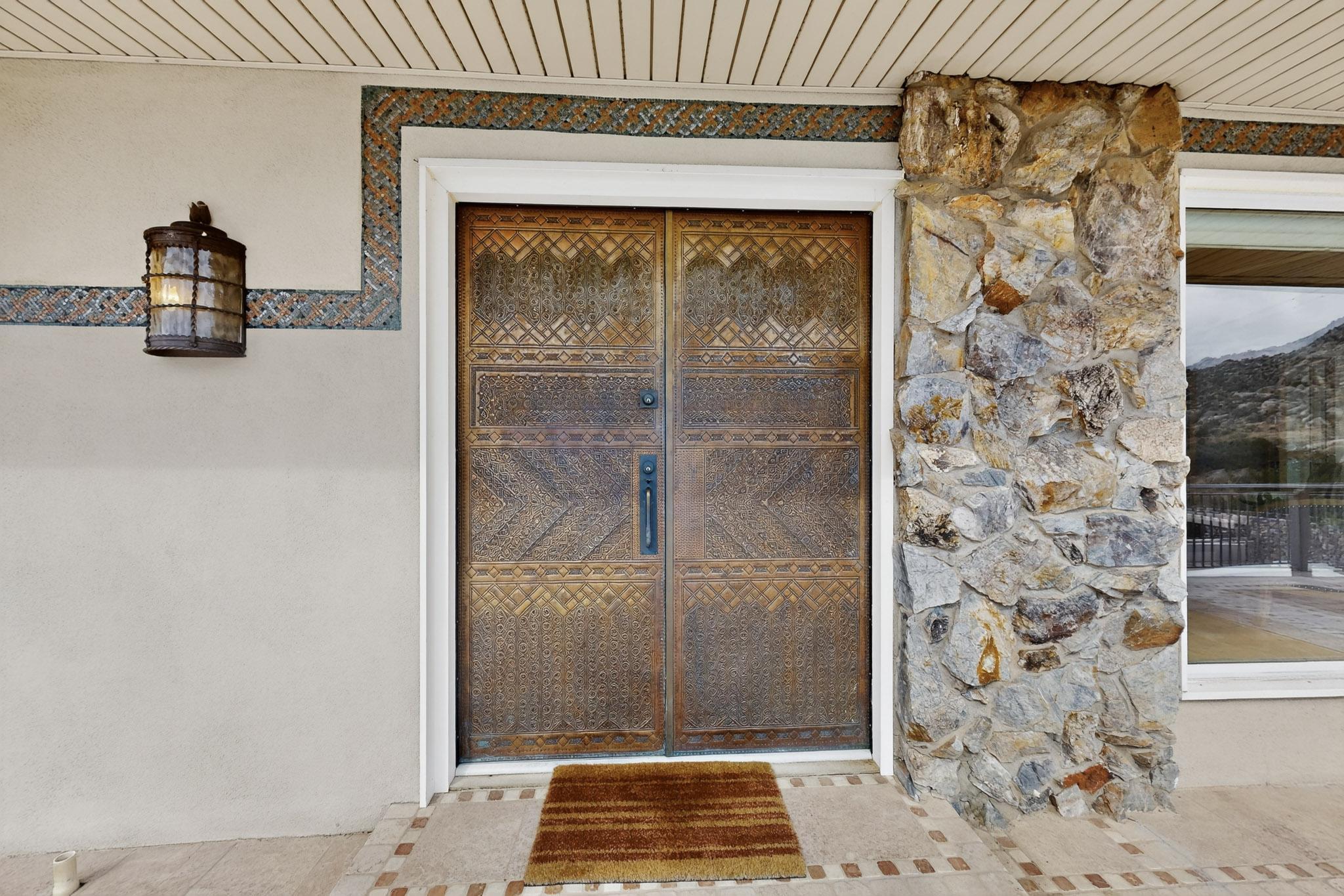 9 Sandia Heights Drive NE