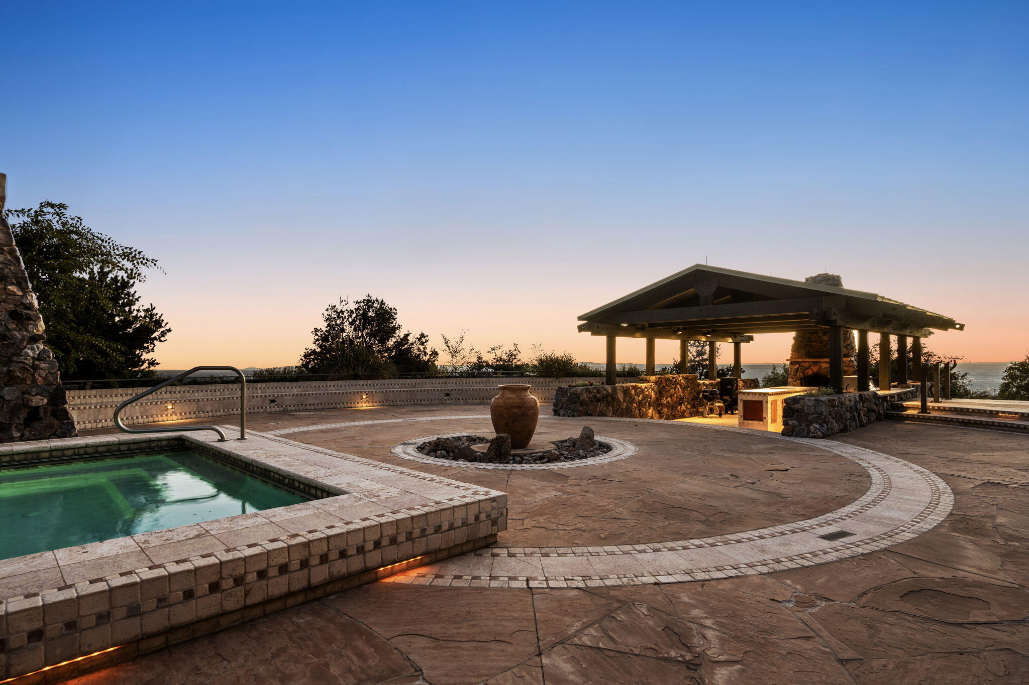 9 Sandia Heights Drive NE