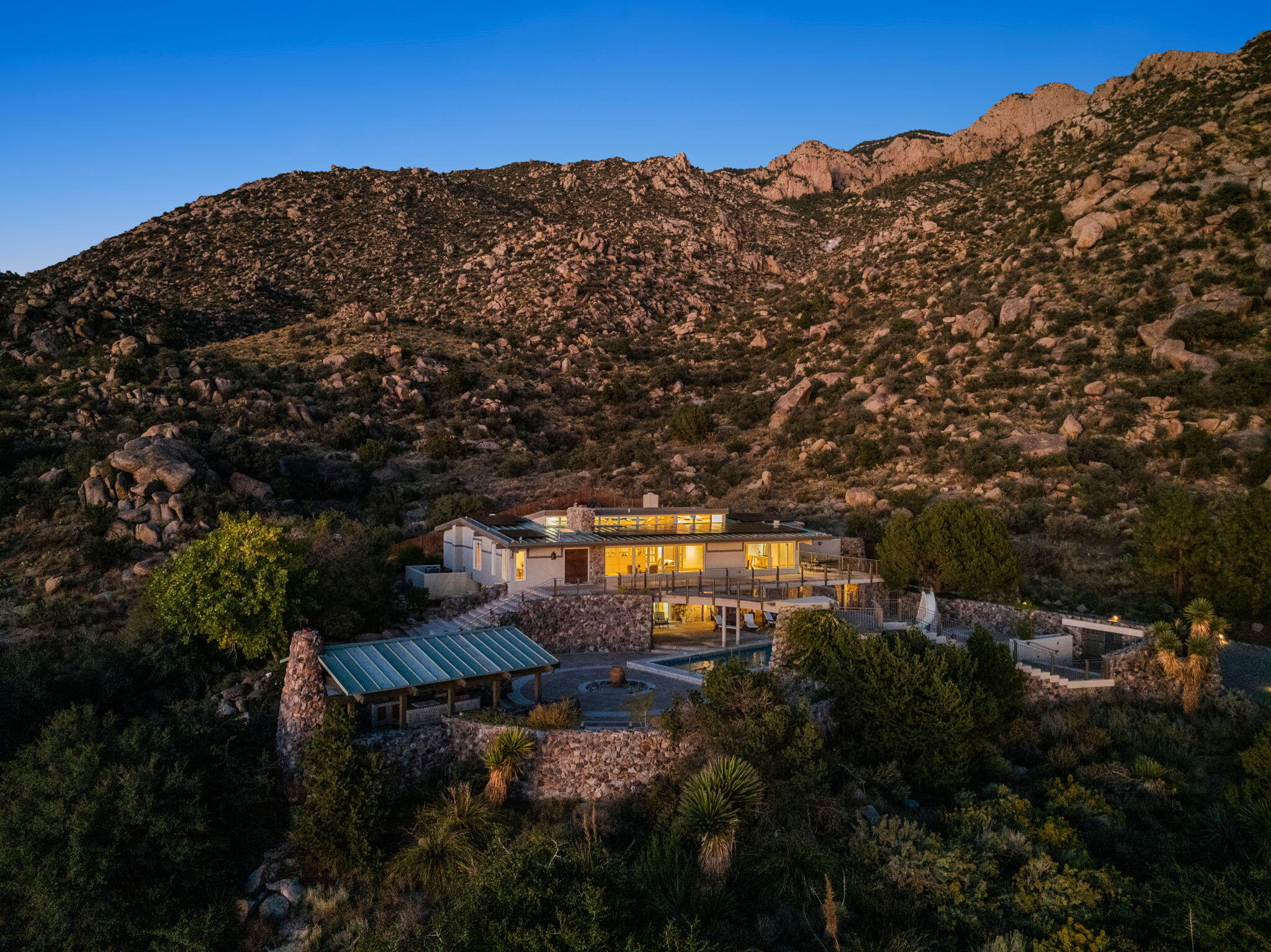 9 Sandia Heights Drive NE