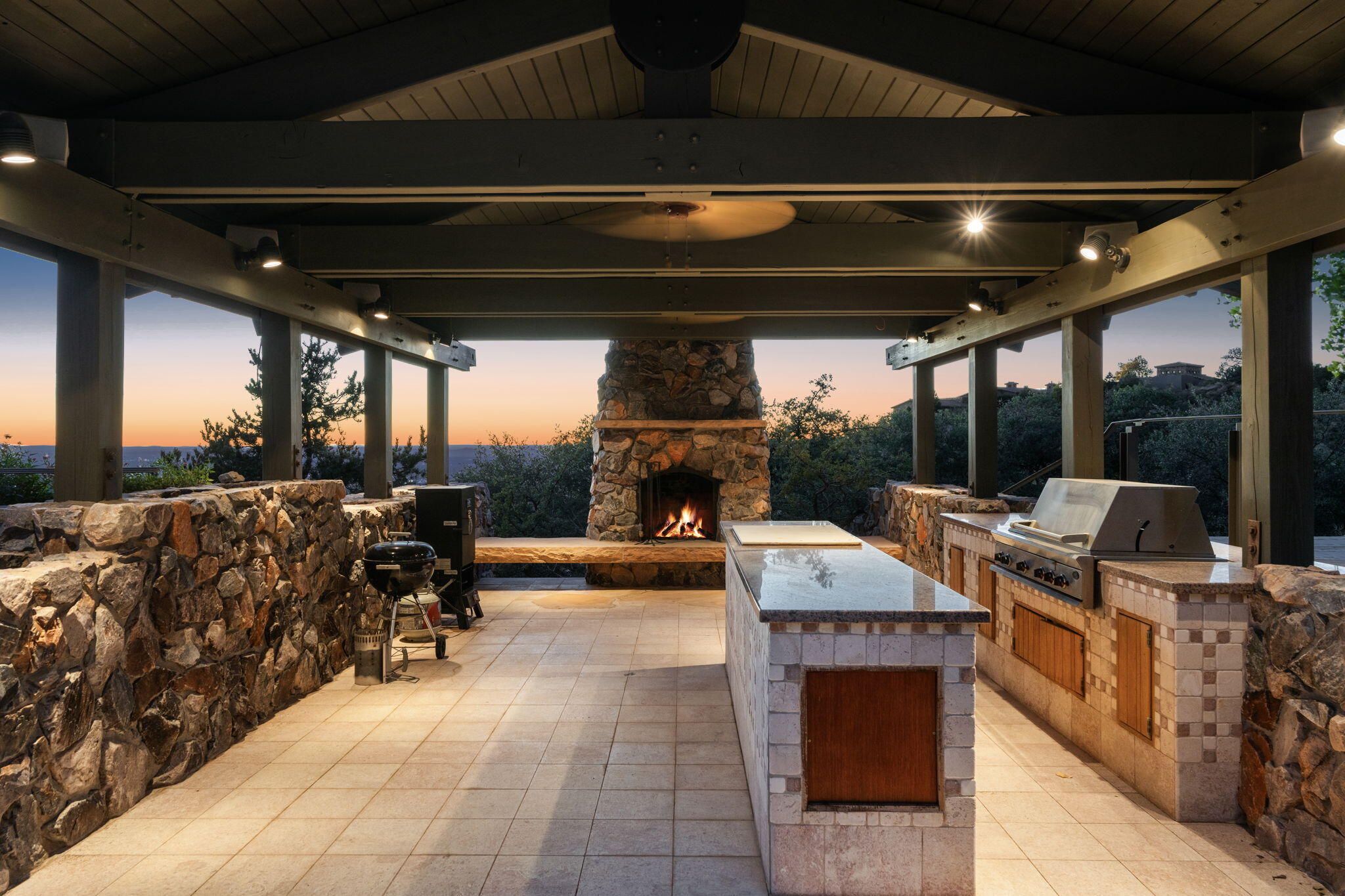 9 Sandia Heights Drive NE