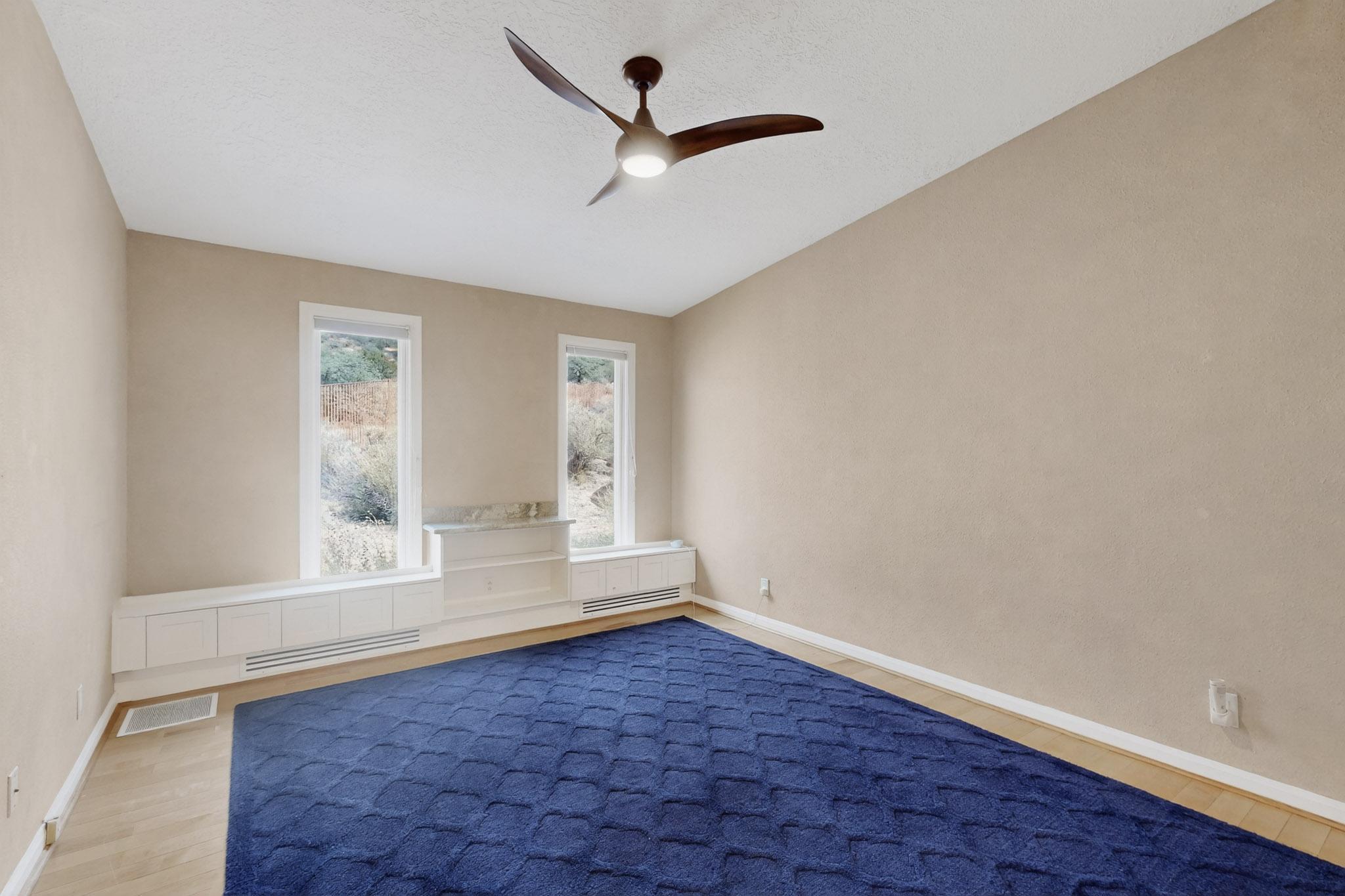 9 Sandia Heights Drive NE