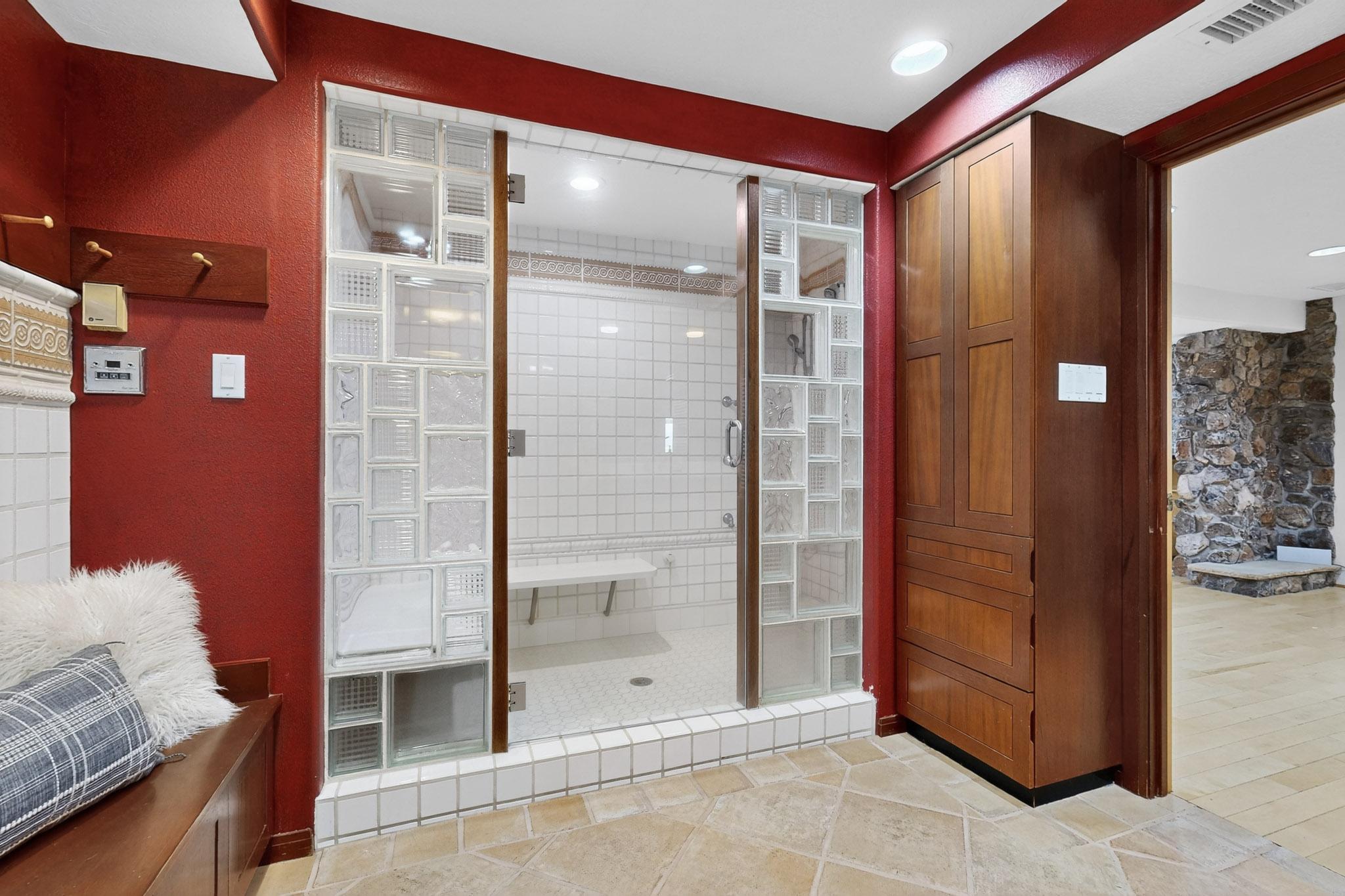 9 Sandia Heights Drive NE