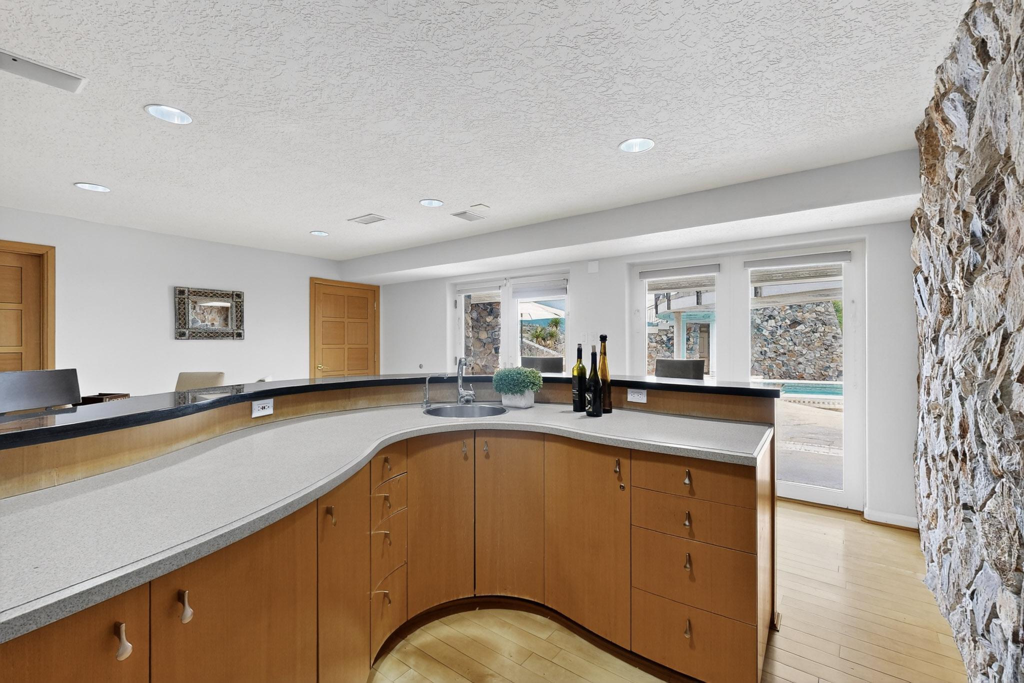 9 Sandia Heights Drive NE