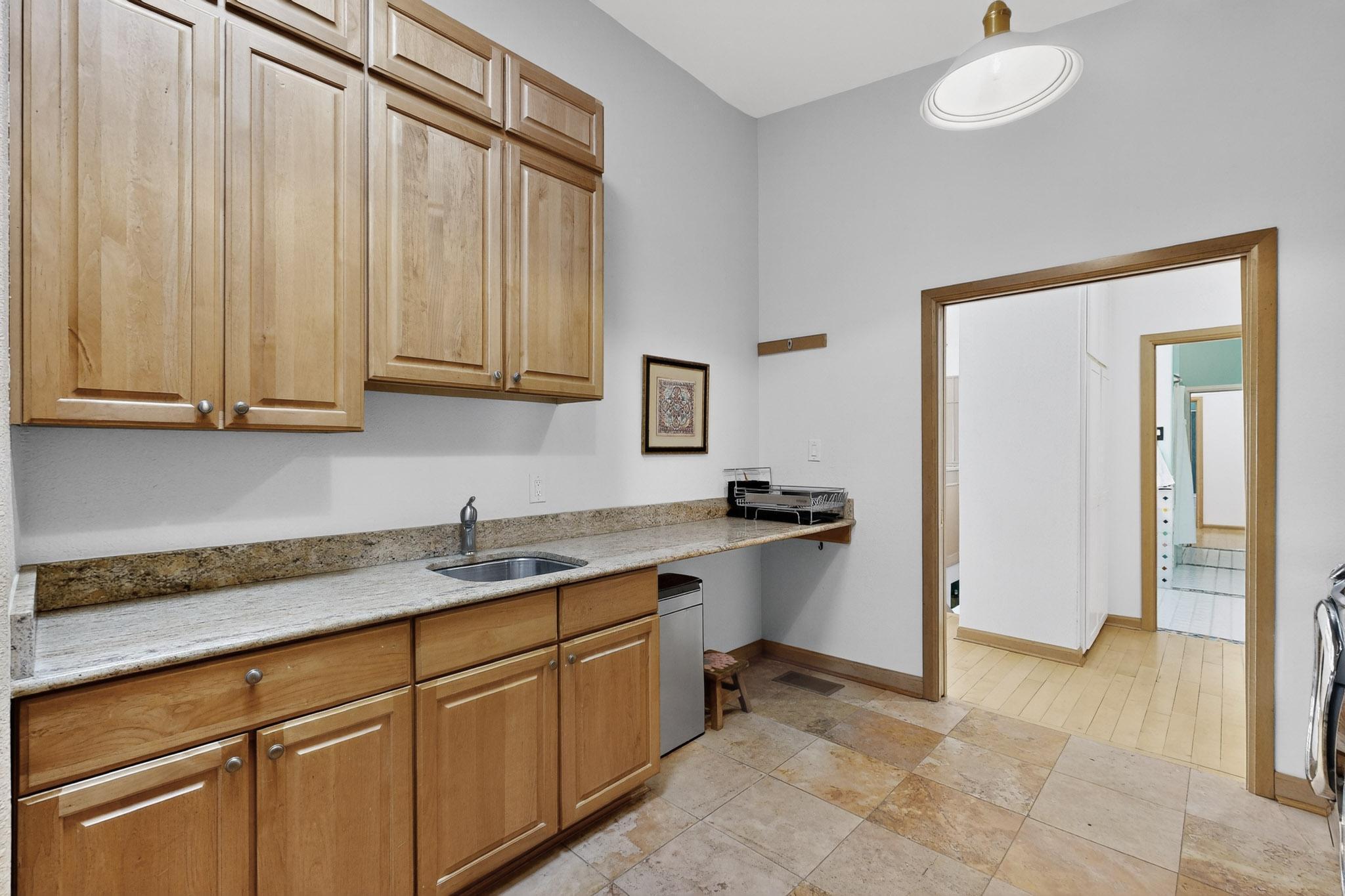 9 Sandia Heights Drive NE