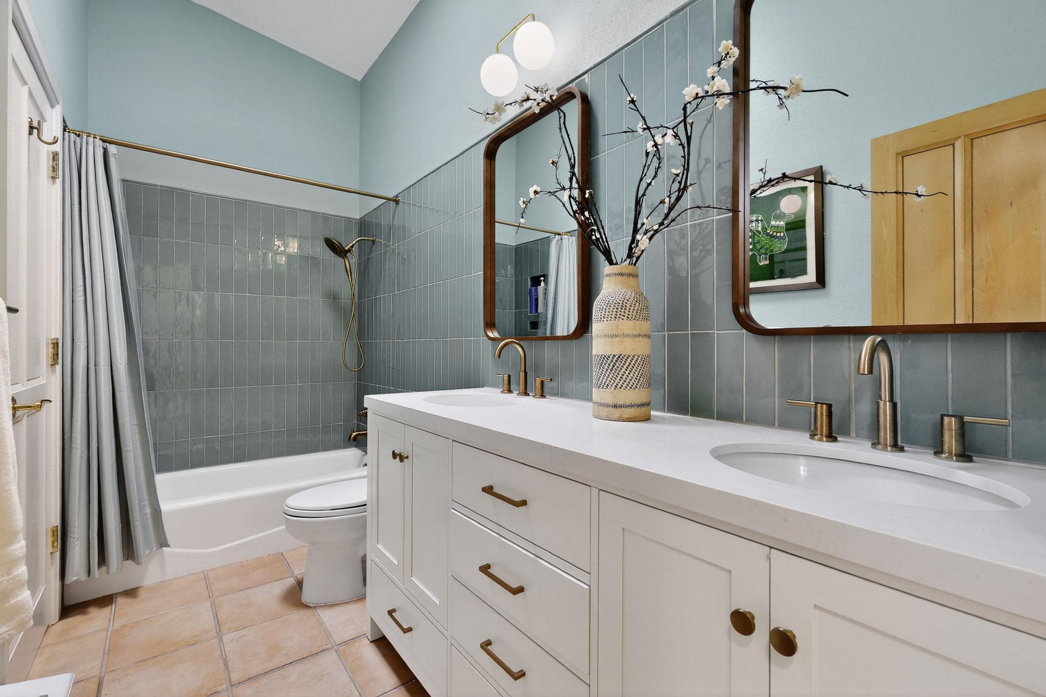 9 Sandia Heights Drive NE