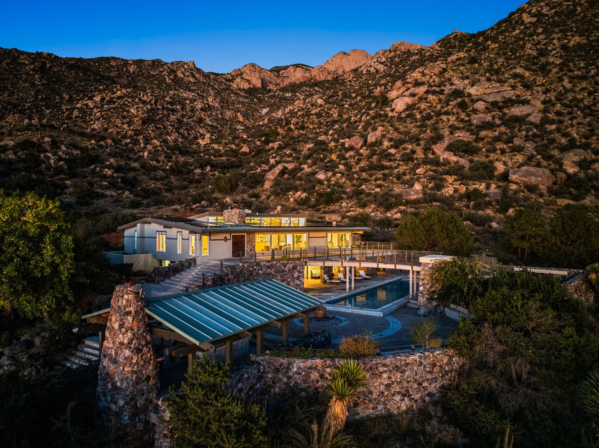 9 Sandia Heights Drive NE