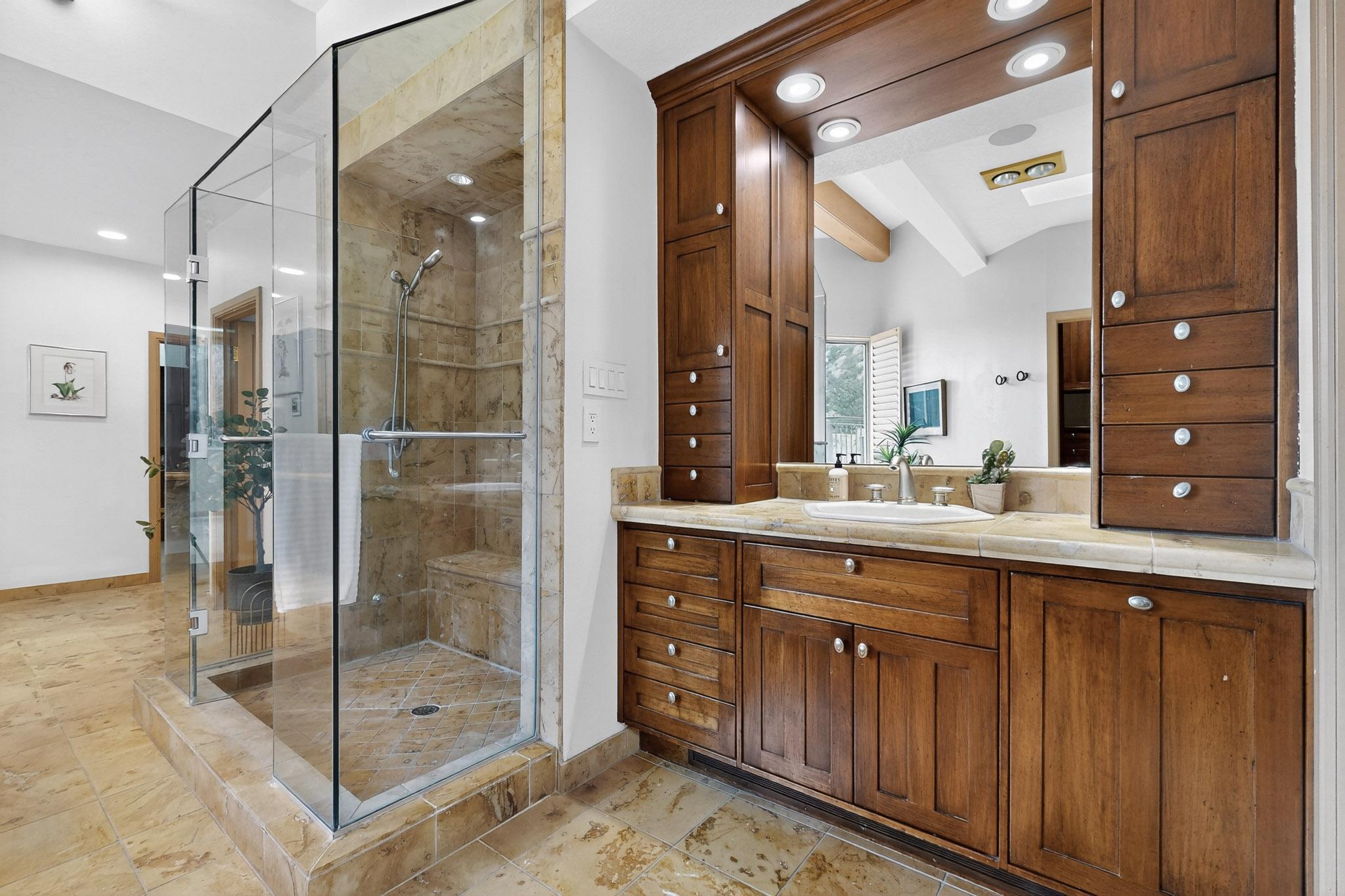 9 Sandia Heights Drive NE